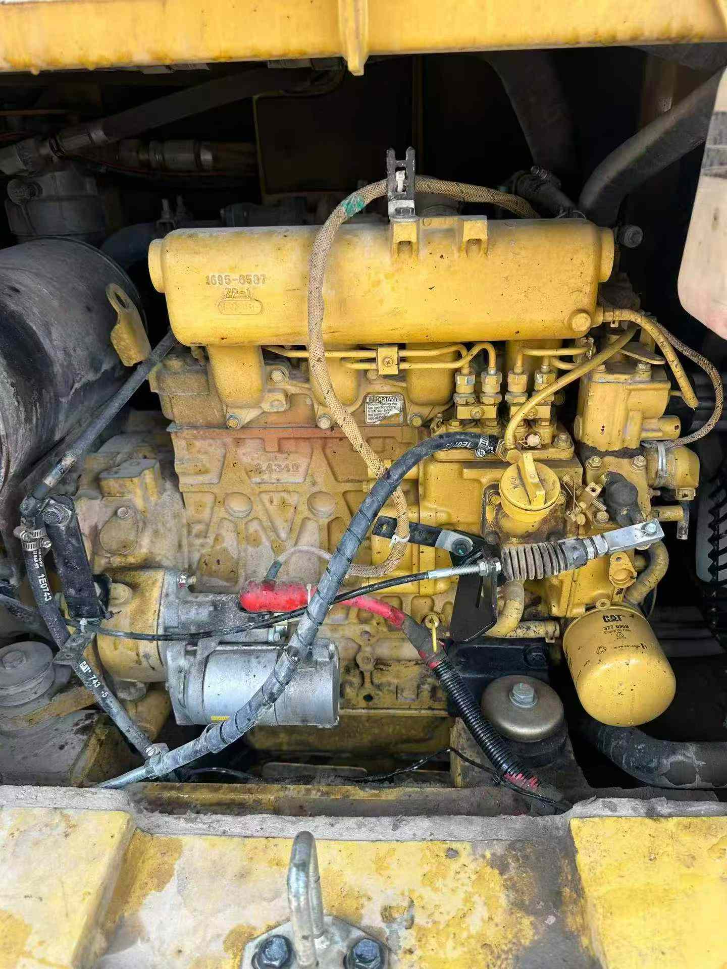 شراء حفارة Caterpillar 306D مستعملة / 3
