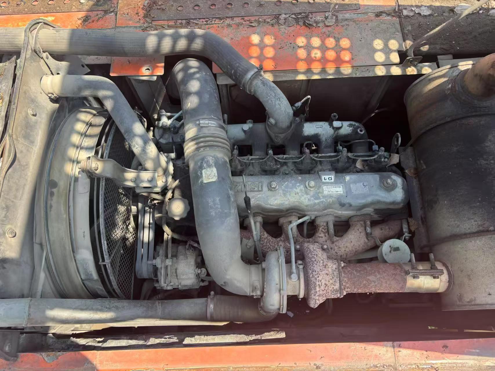 شراء حفارة Hitachi EX250-5 مستعملة / 4
