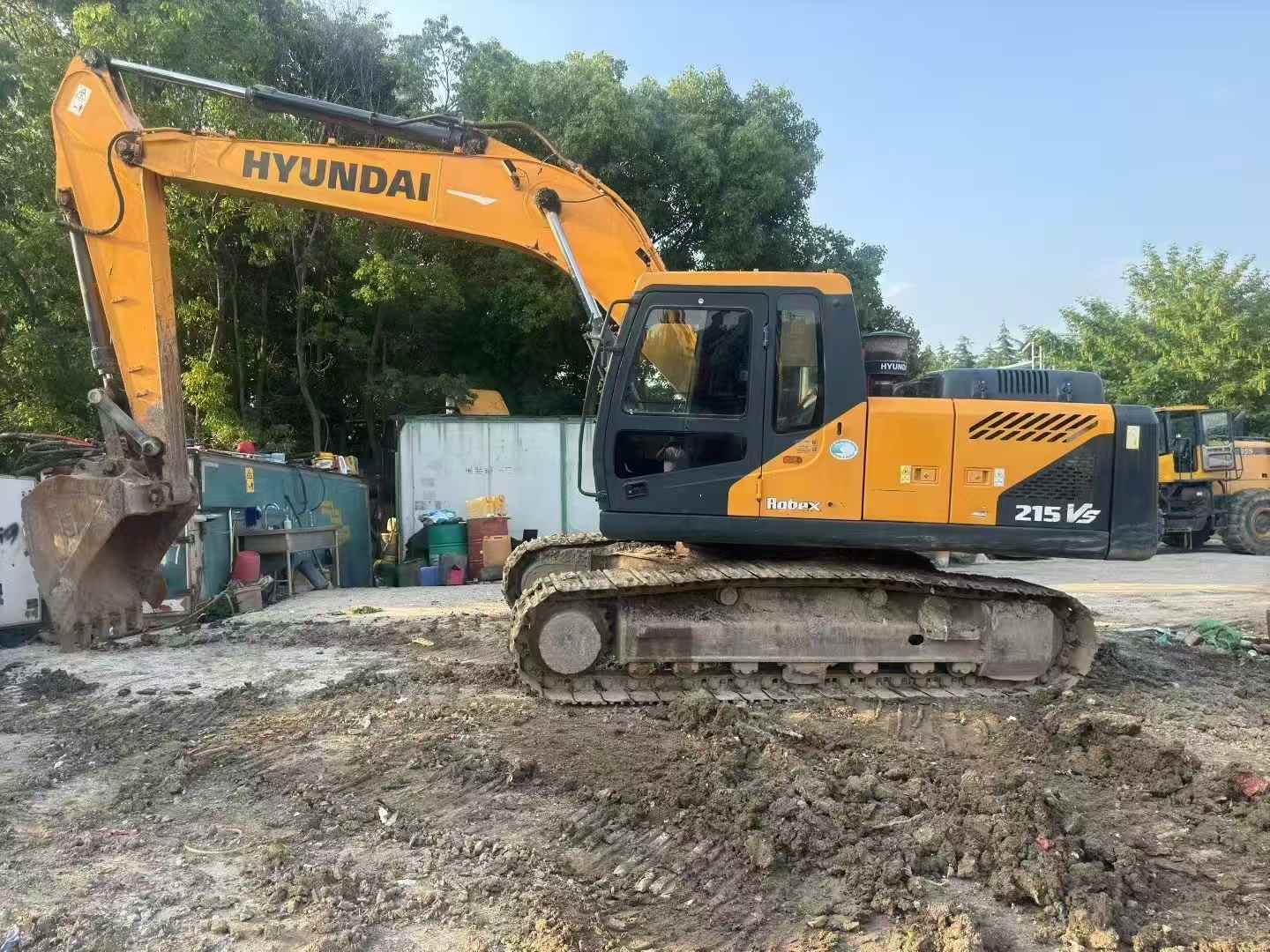 شراء حفارة Hyundai R215-7 مستعملة / 3
