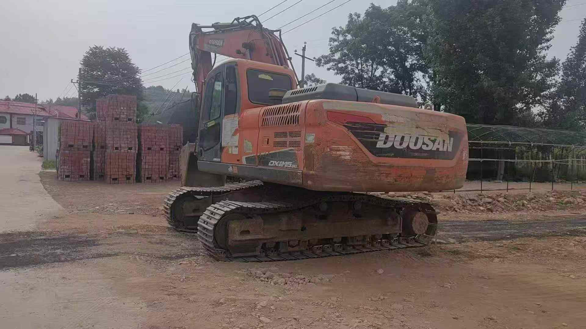 Buy Doosan DH215-7 Used Excavator / 2