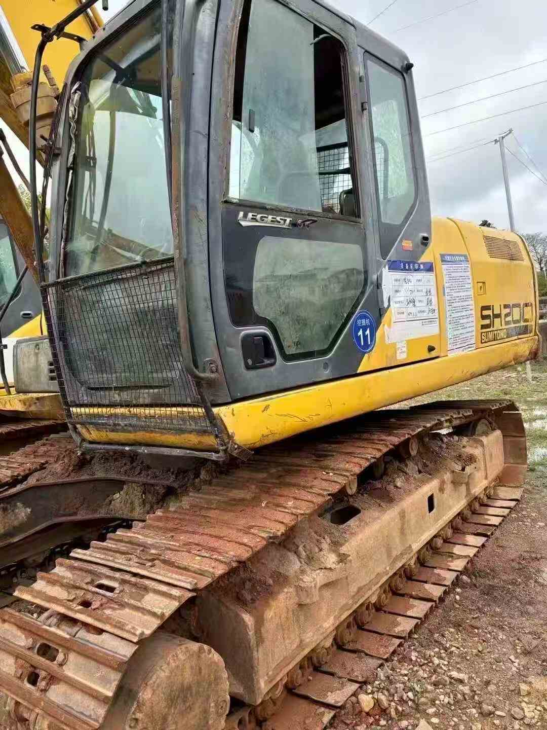 Buy Sumitomo SH200 Used Excavator / 2