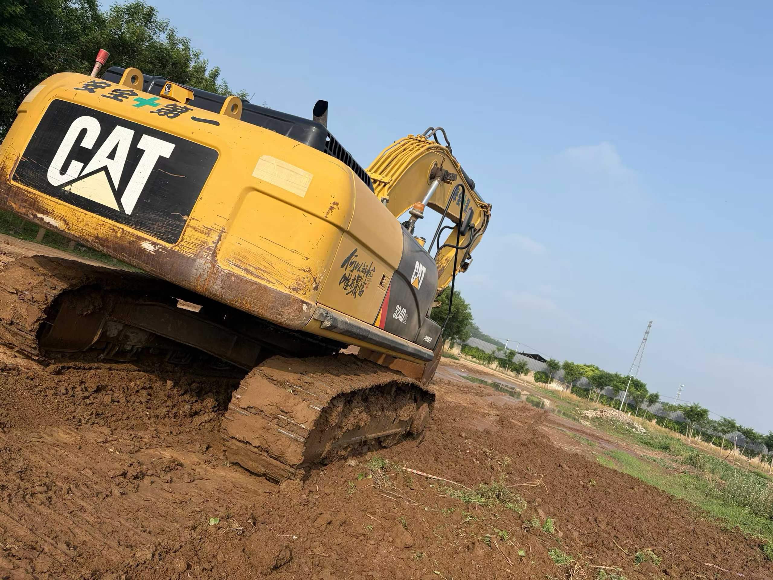 Buy Caterpillar 324D Used Excavator / 5
