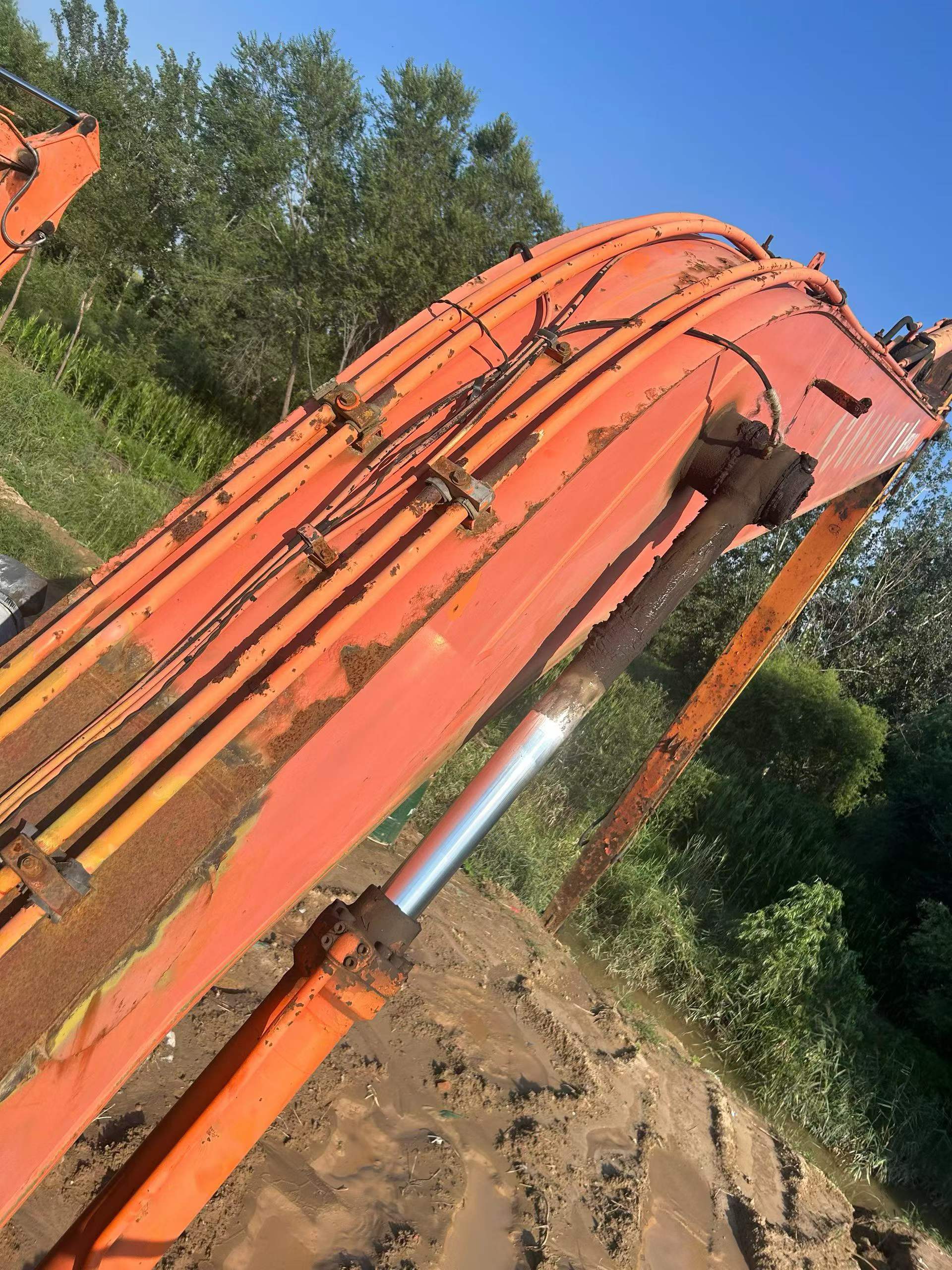Buy Hitachi ZX240LC Used Excavator / 9