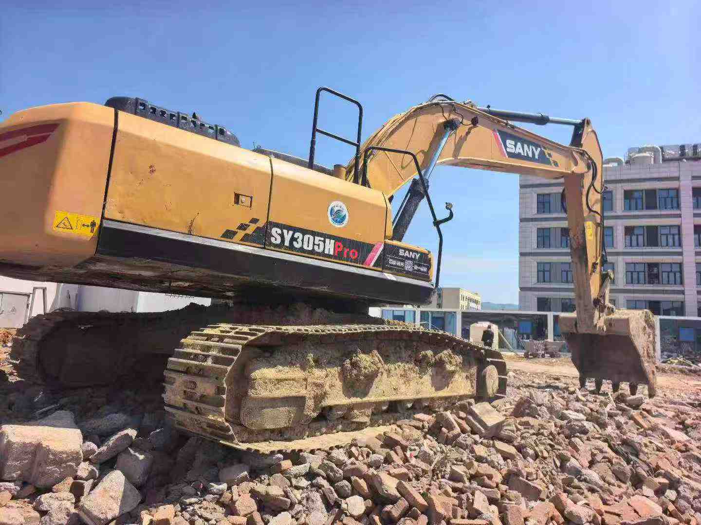 Buy Sany SY245H Used Excavator / 2