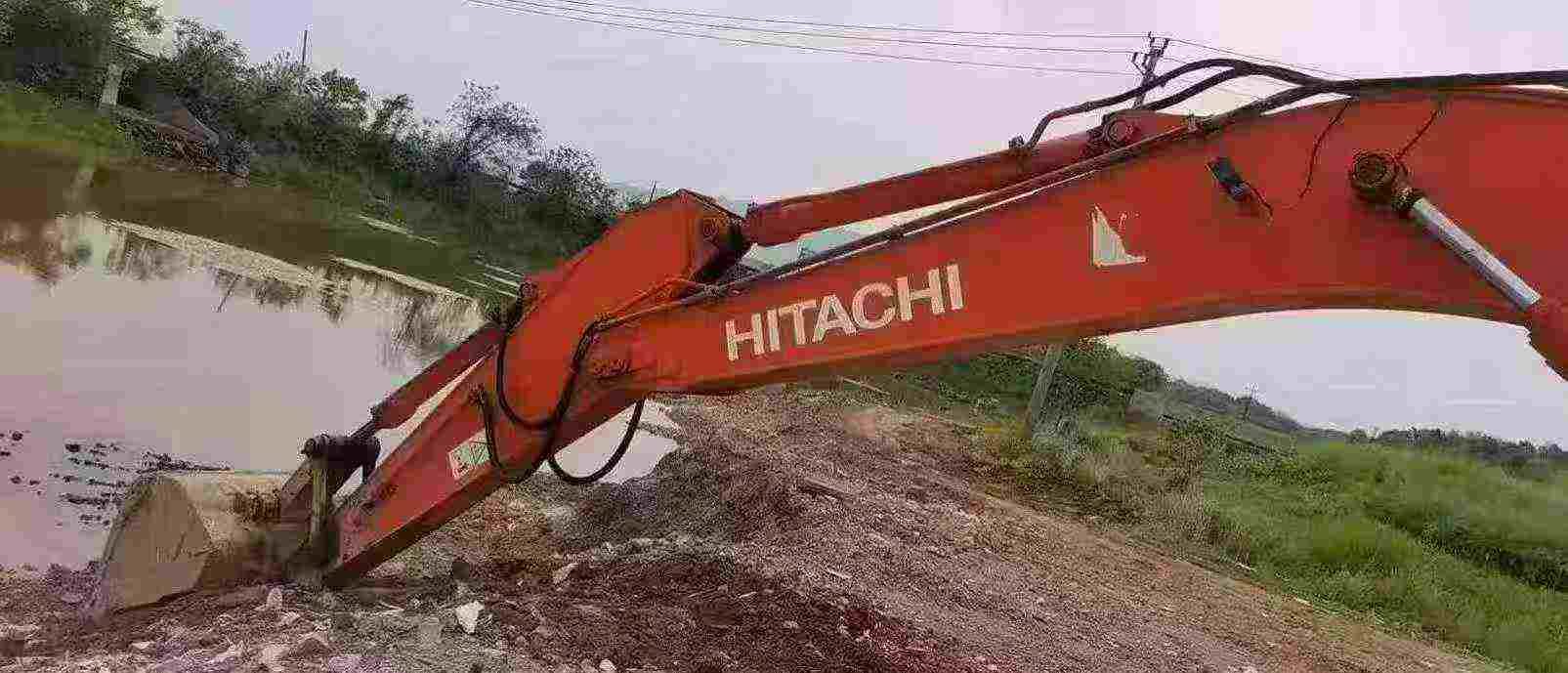 Buy Hitachi ZH200-5A Used Excavator / 8