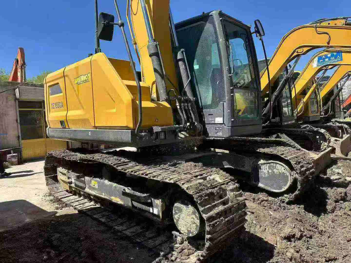 شراء حفارة XCMG XE155D مستعملة / 6