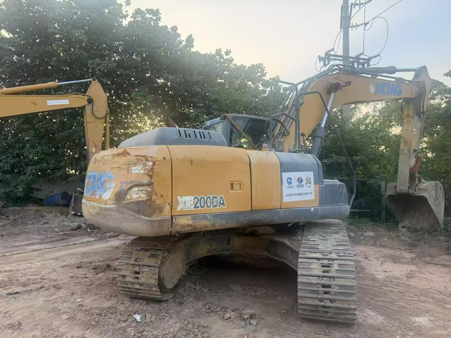 شراء حفارة XCMG XE200 مستعملة / 2