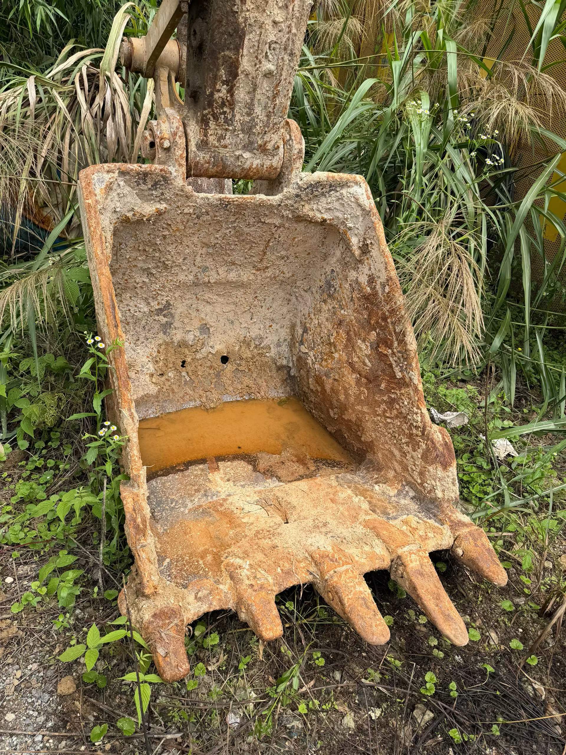 Buy Komatsu PC220-7 Used Excavator / 9