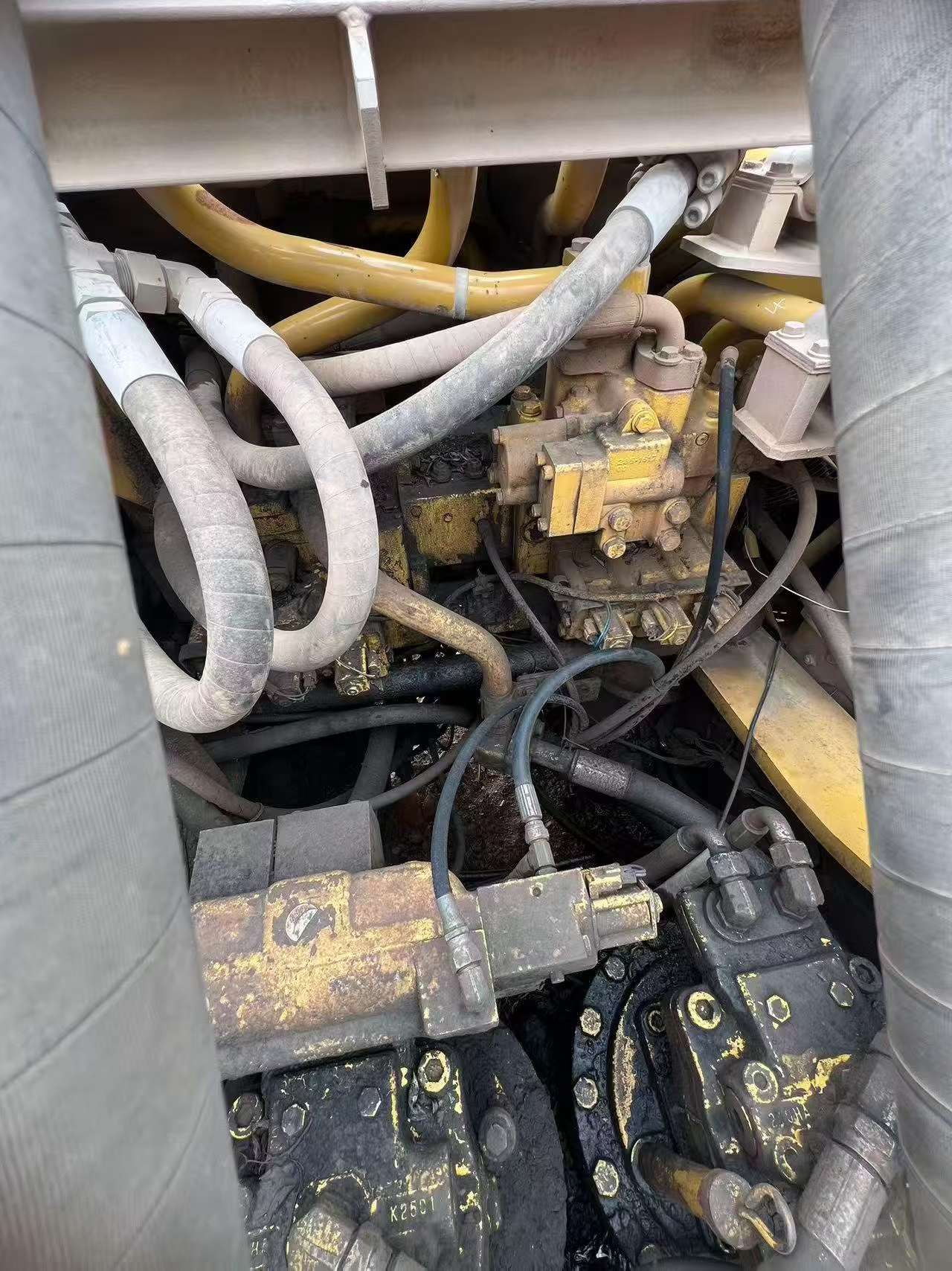 Buy Caterpillar 374D Used Excavator / 6 Buy Caterpillar 374D Used Excavator / 6