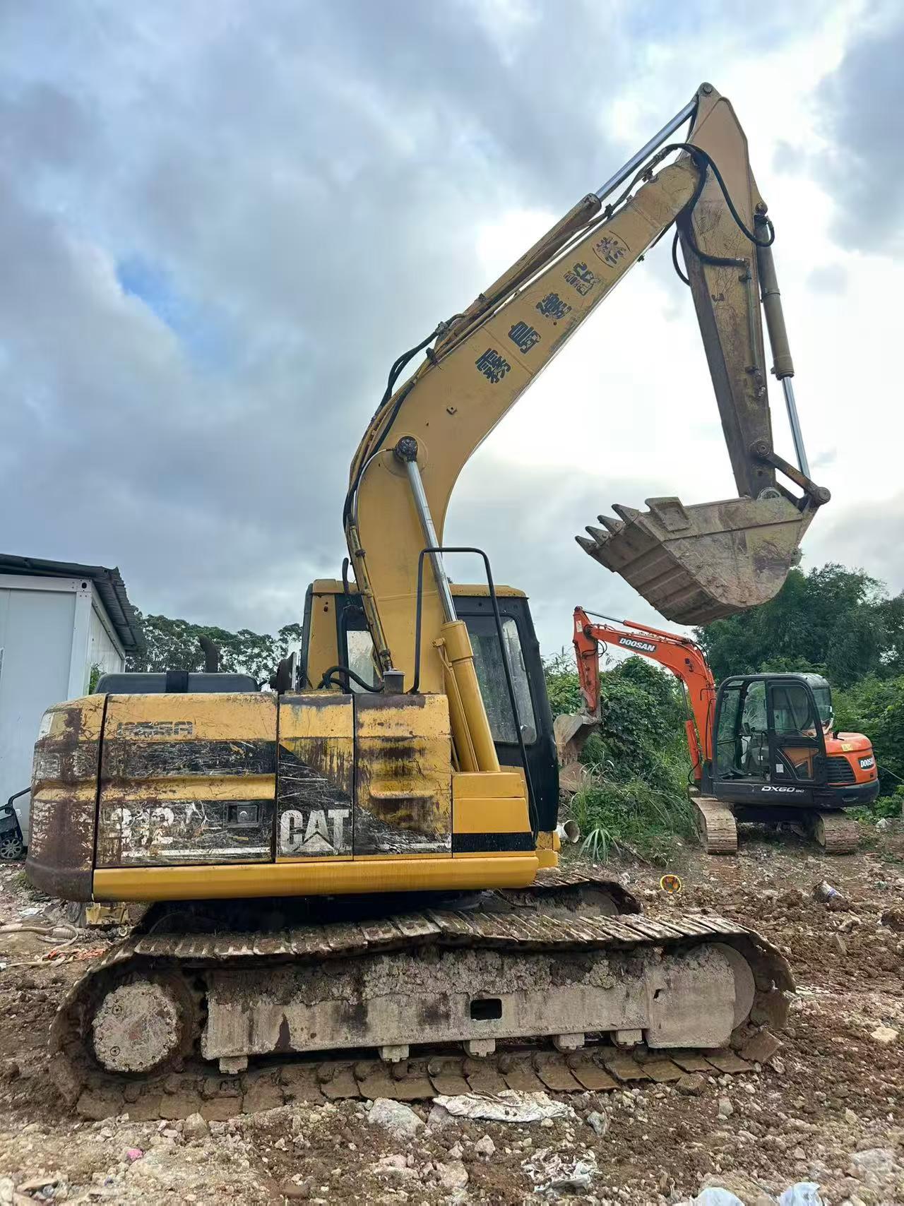 Buy Caterpillar 312V2 Used Excavator / 2