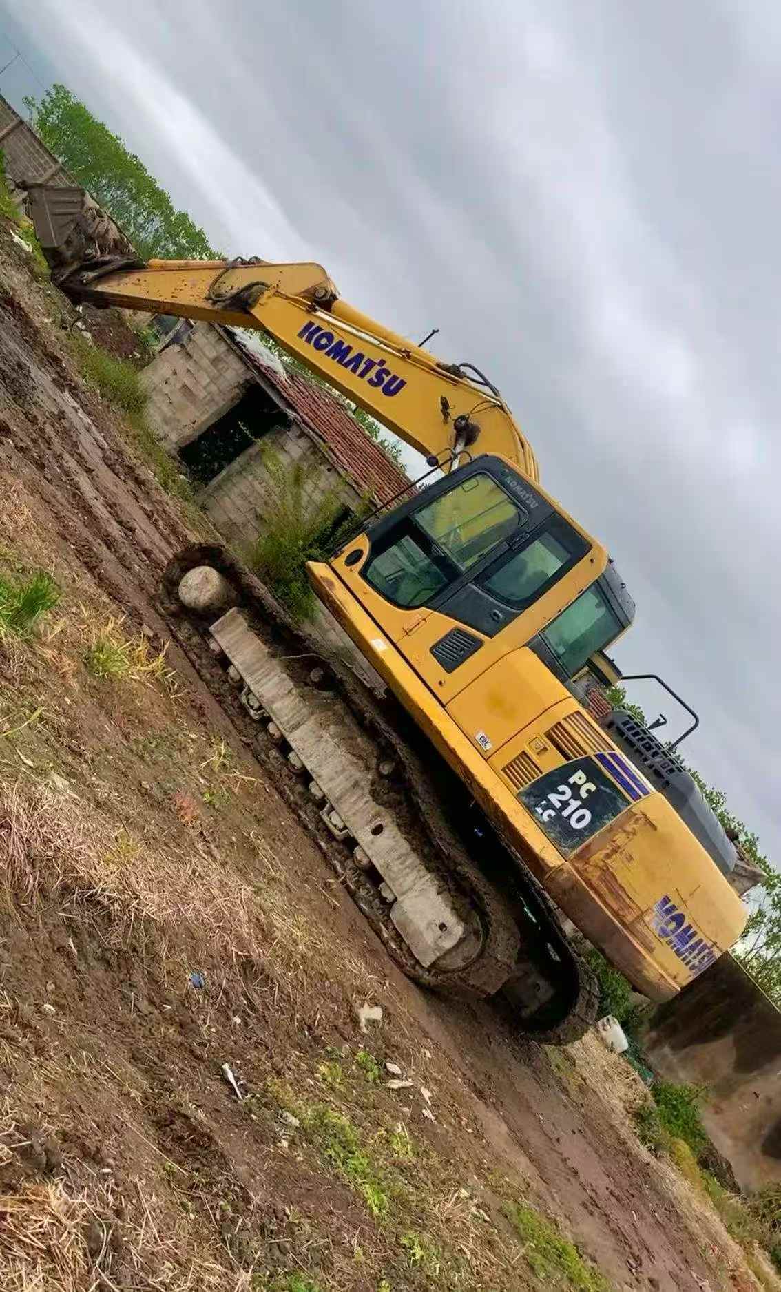 Buy Komatsu PC210LC-8 Used Excavator / 2