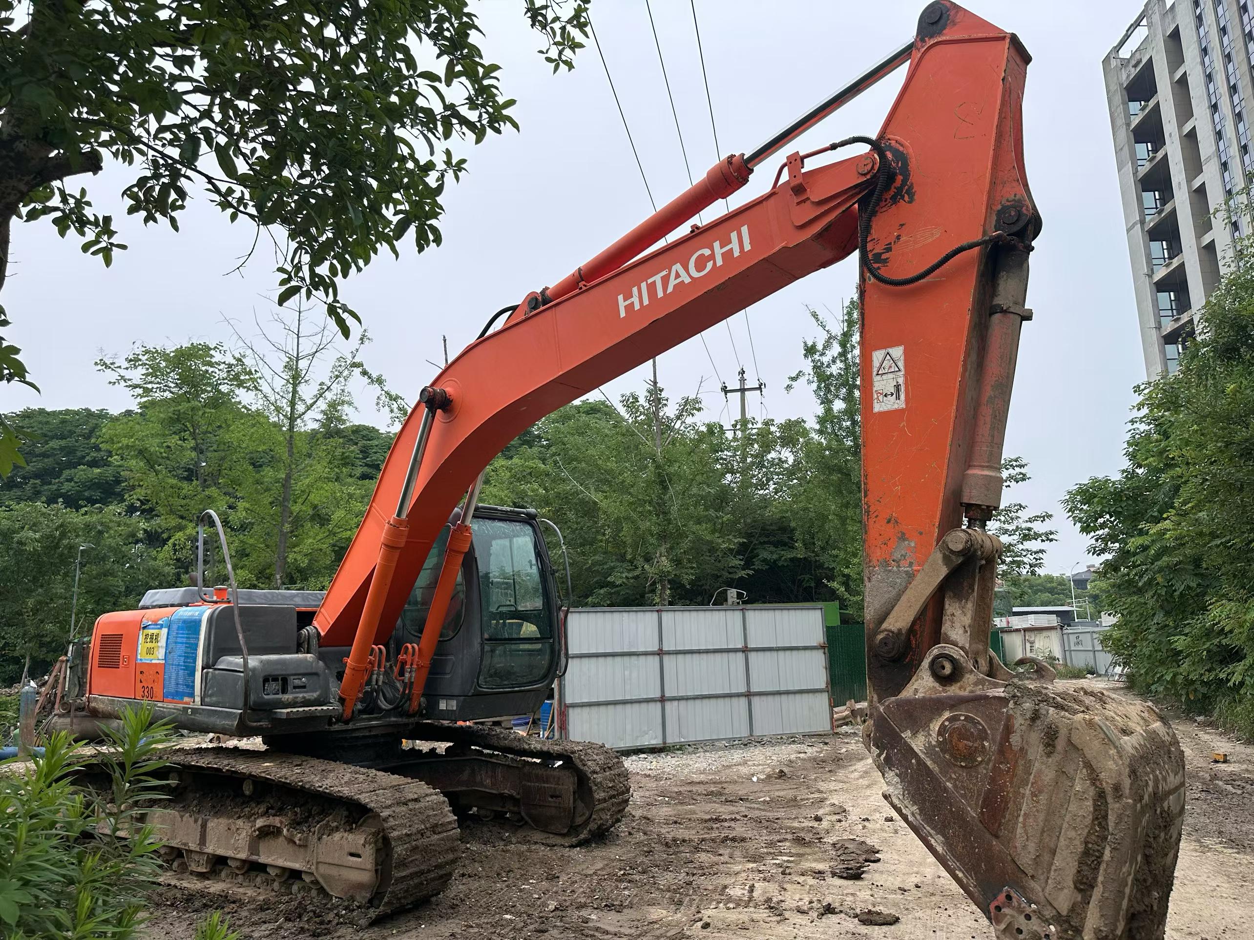 Buy Hitachi EX200 Used Excavator / 2