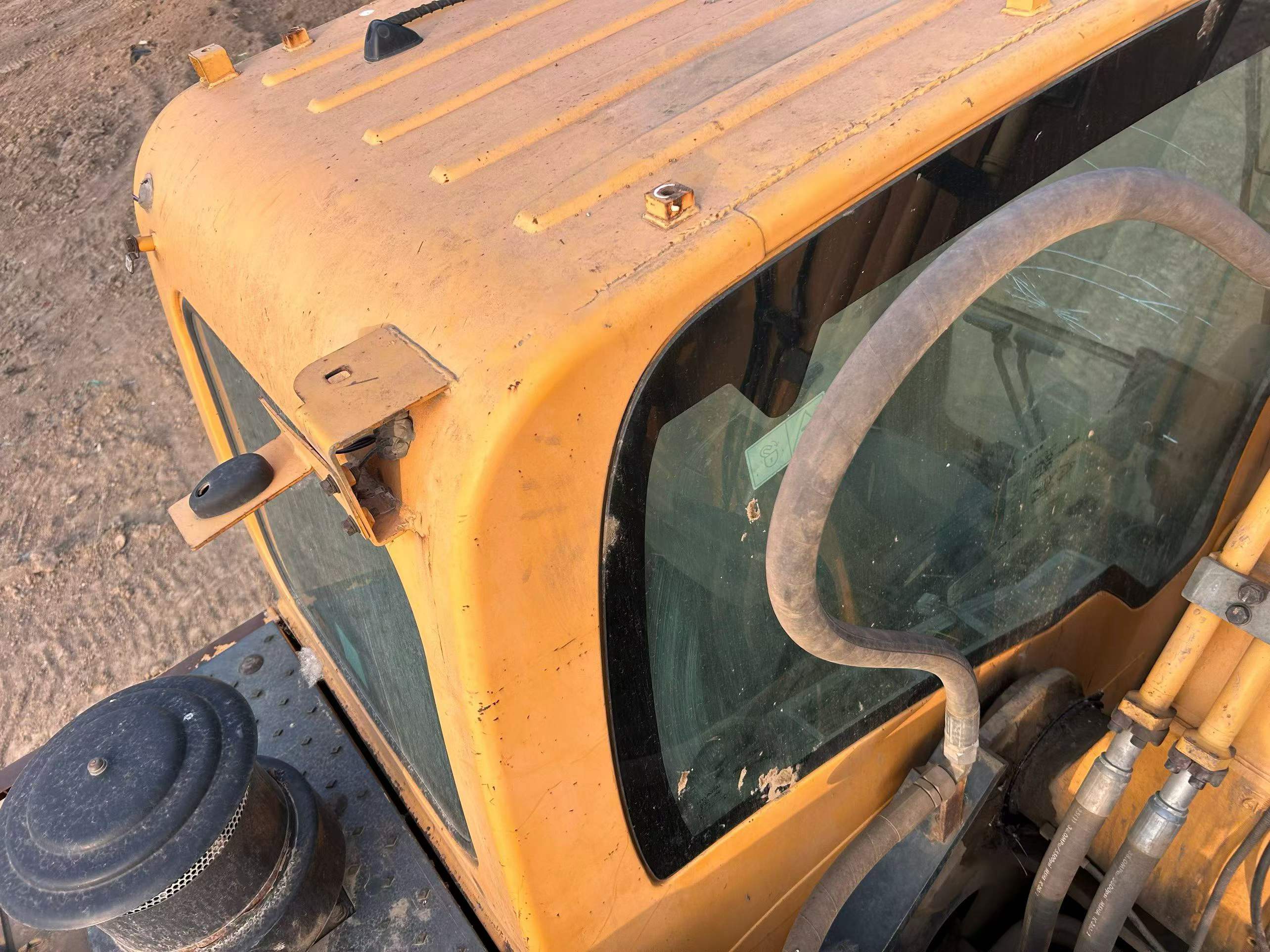 Buy Hyundai R275LC-9T Used Excavator / 6