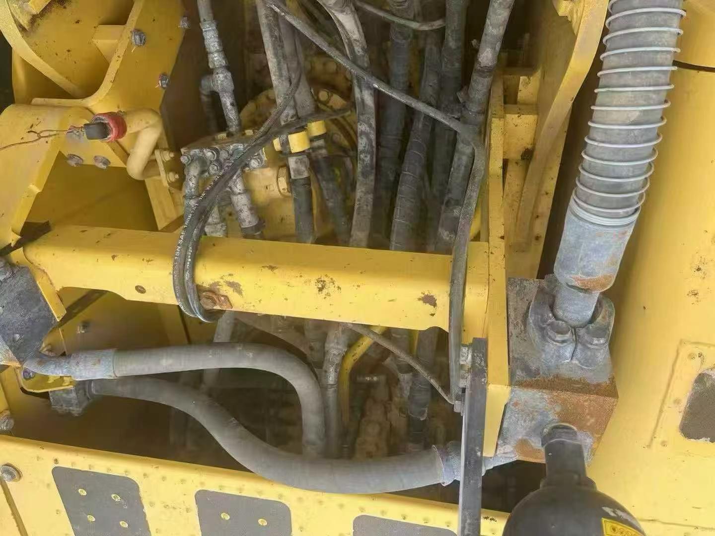 Buy Komatsu PC210-8 Used Excavator / 4