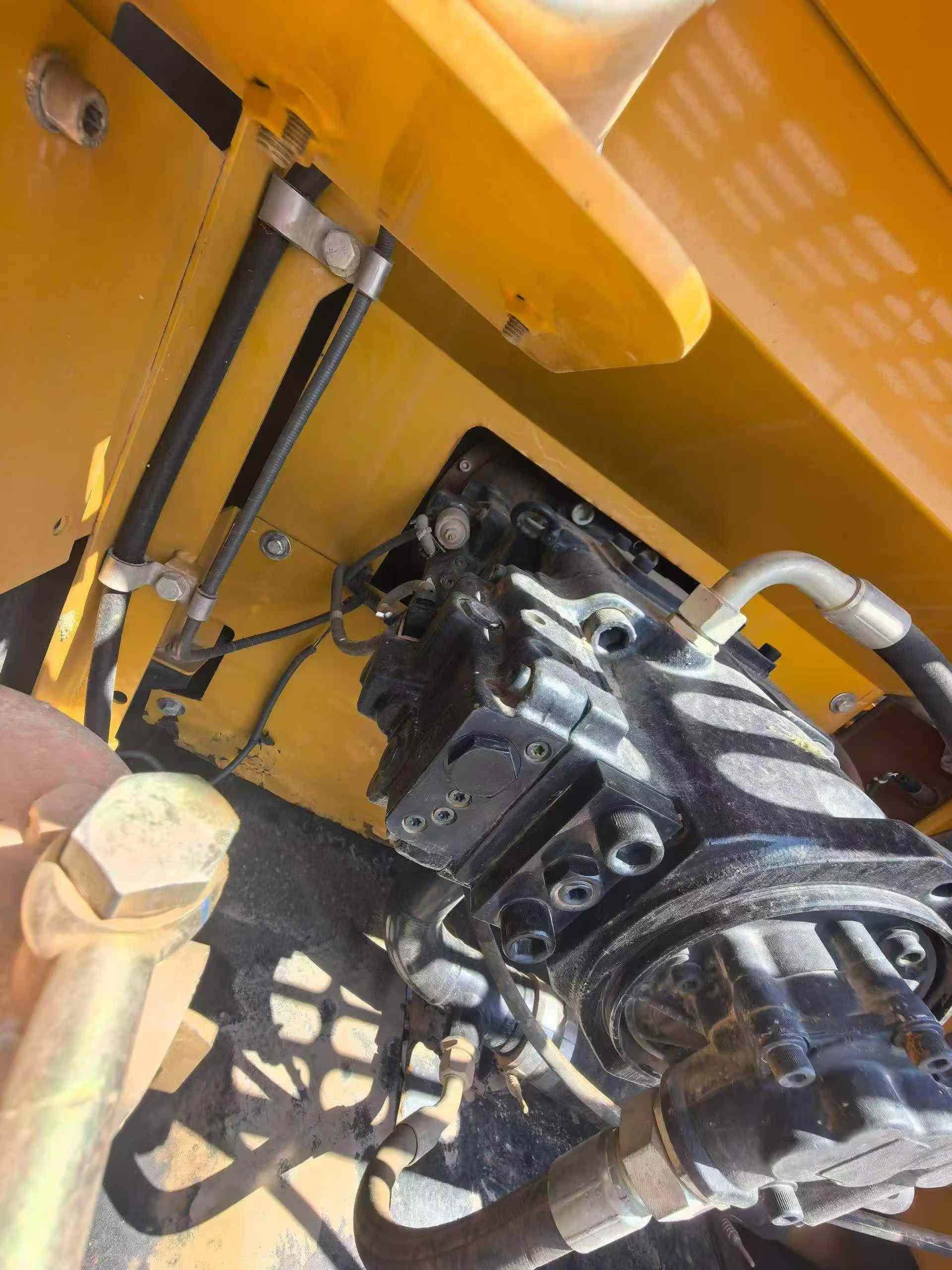 Buy Sany SY245H Used Excavator / 9