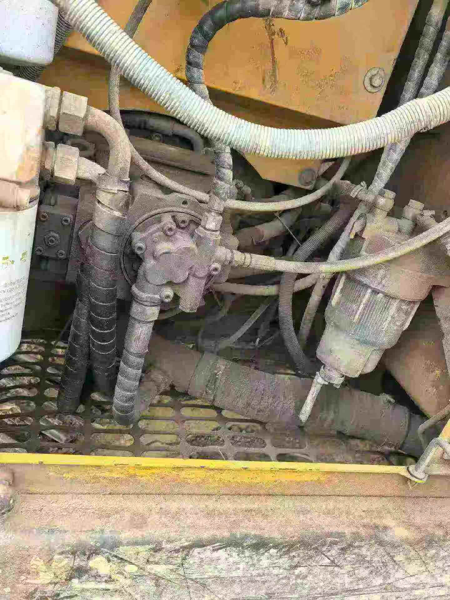 Buy Sany SY135 Used Excavator / 4