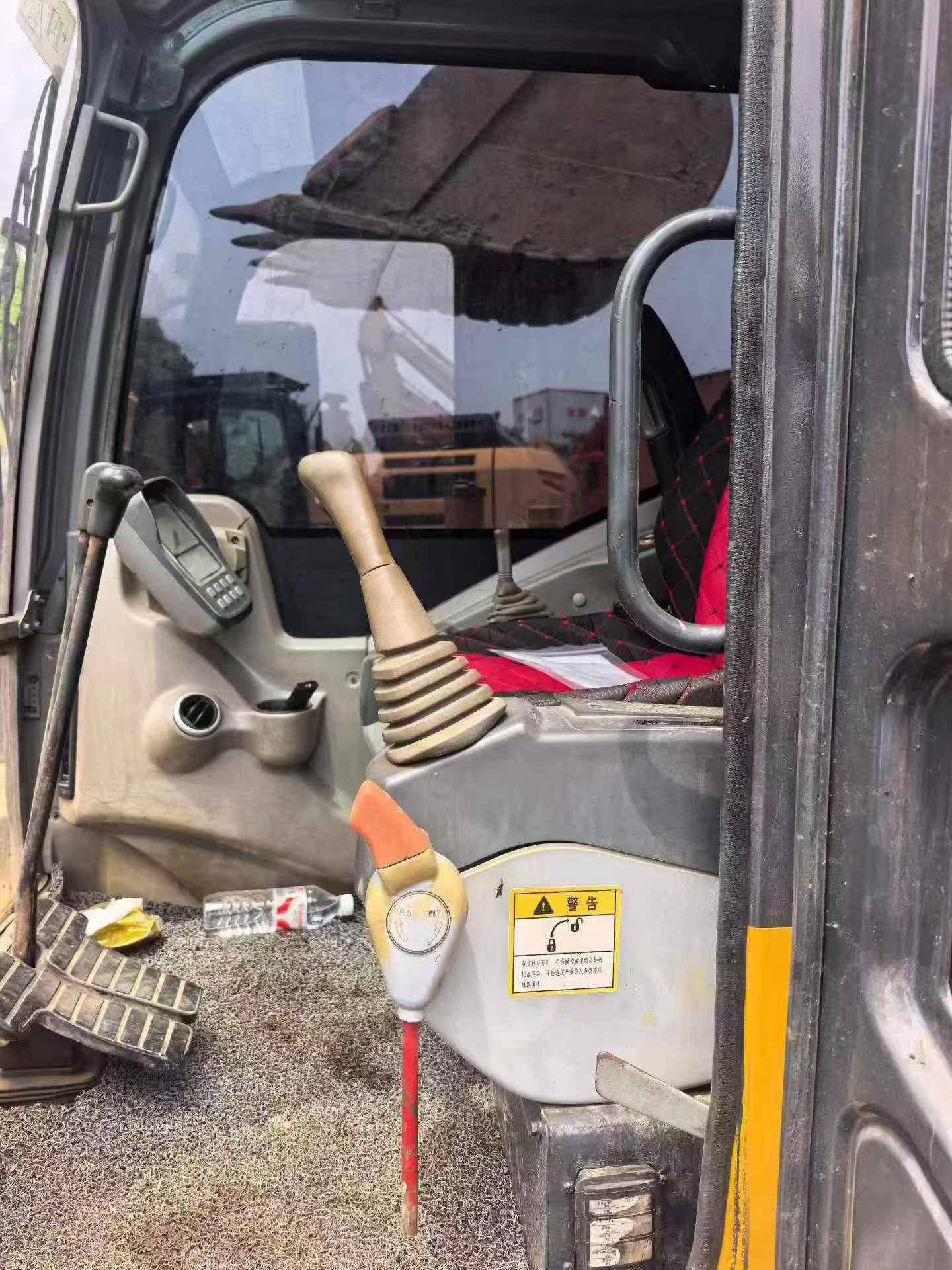 Buy XCMG XE60 Used Excavator / 5