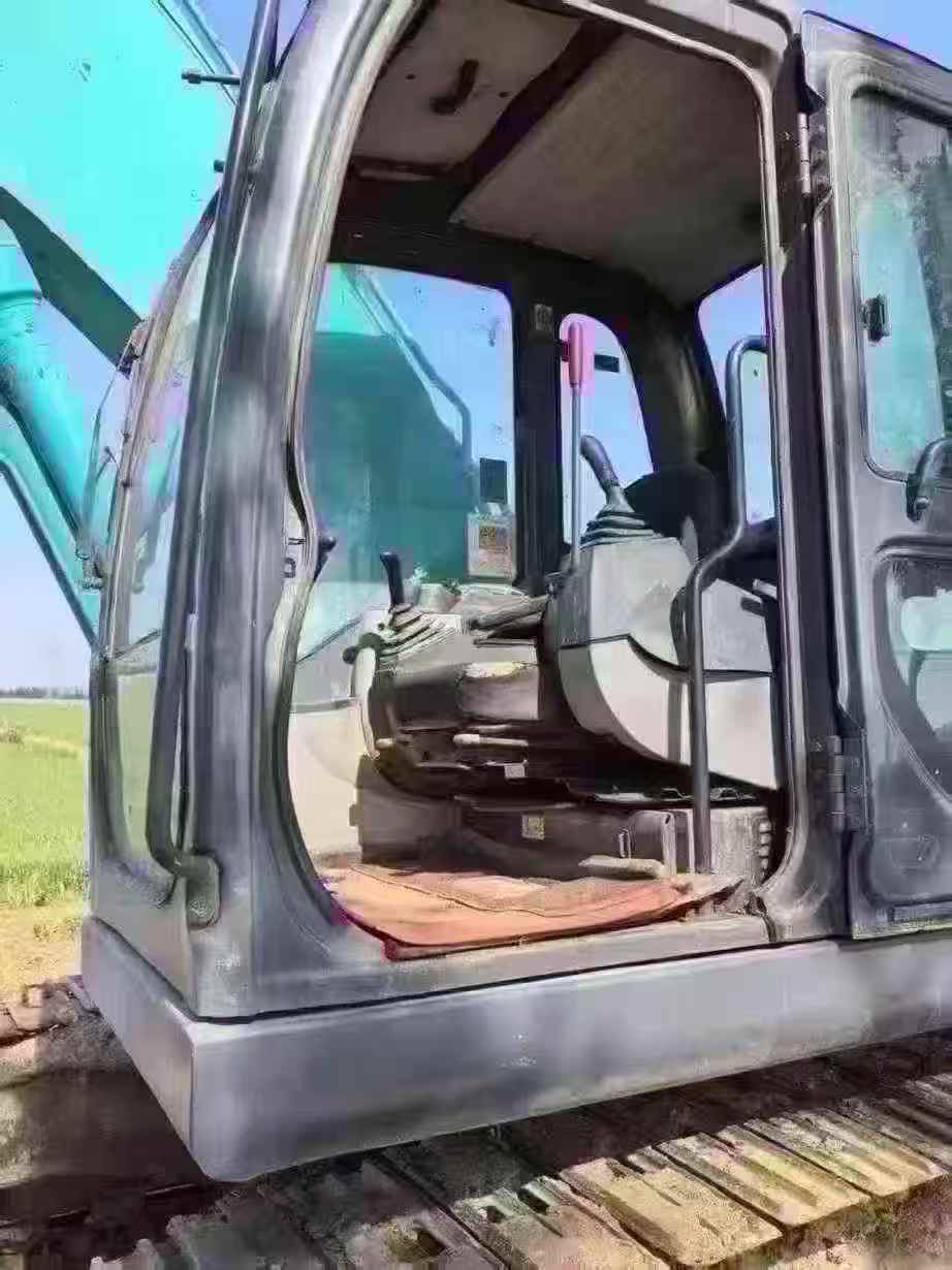 Buy Kobelco SK200-8 Used Excavator / 6