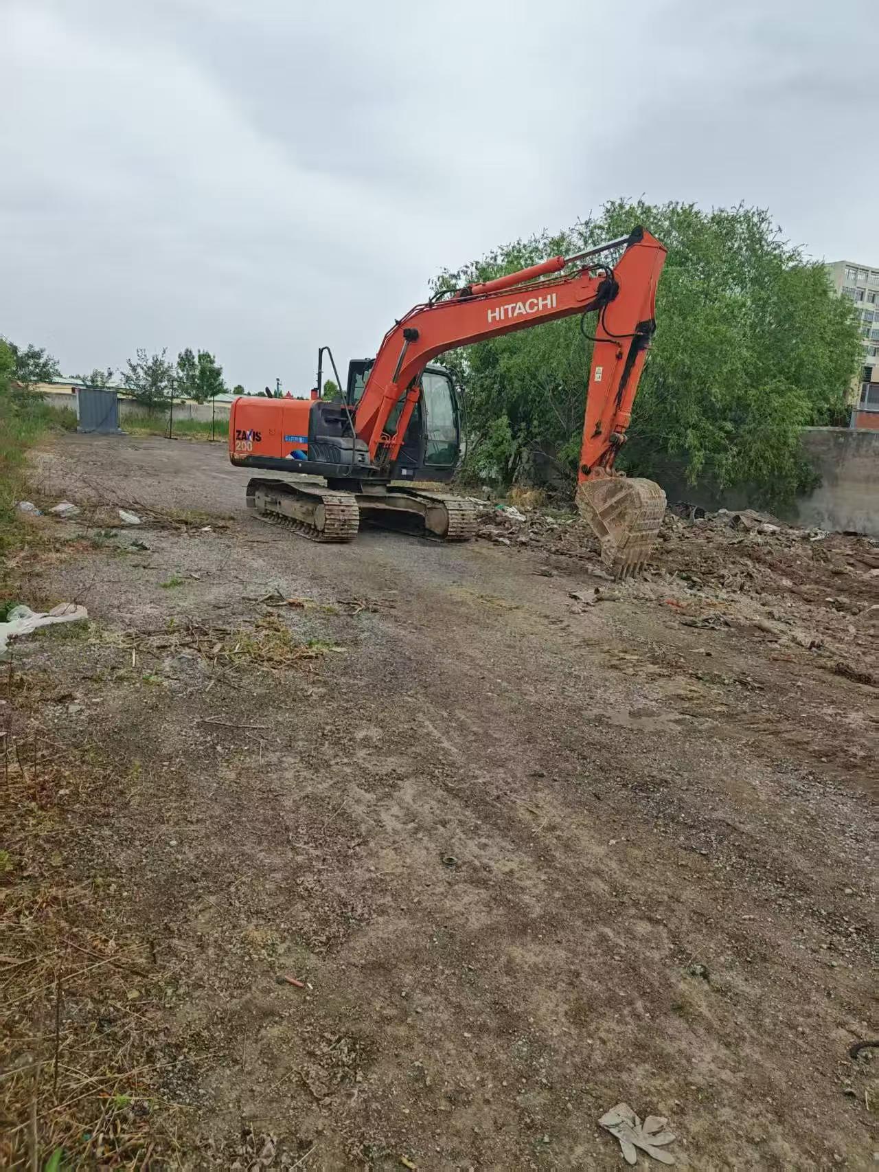 Buy Hitachi EX130 Used Excavator / 3
