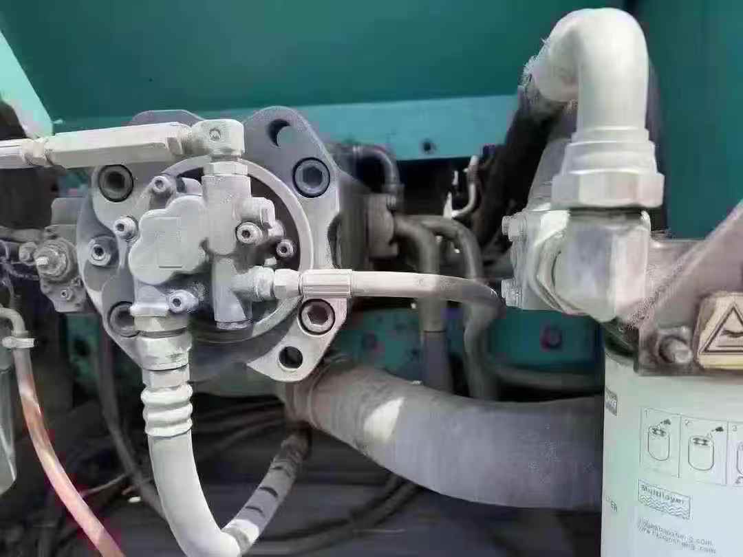 Buy Kobelco SK200-8 Used Excavator / 7