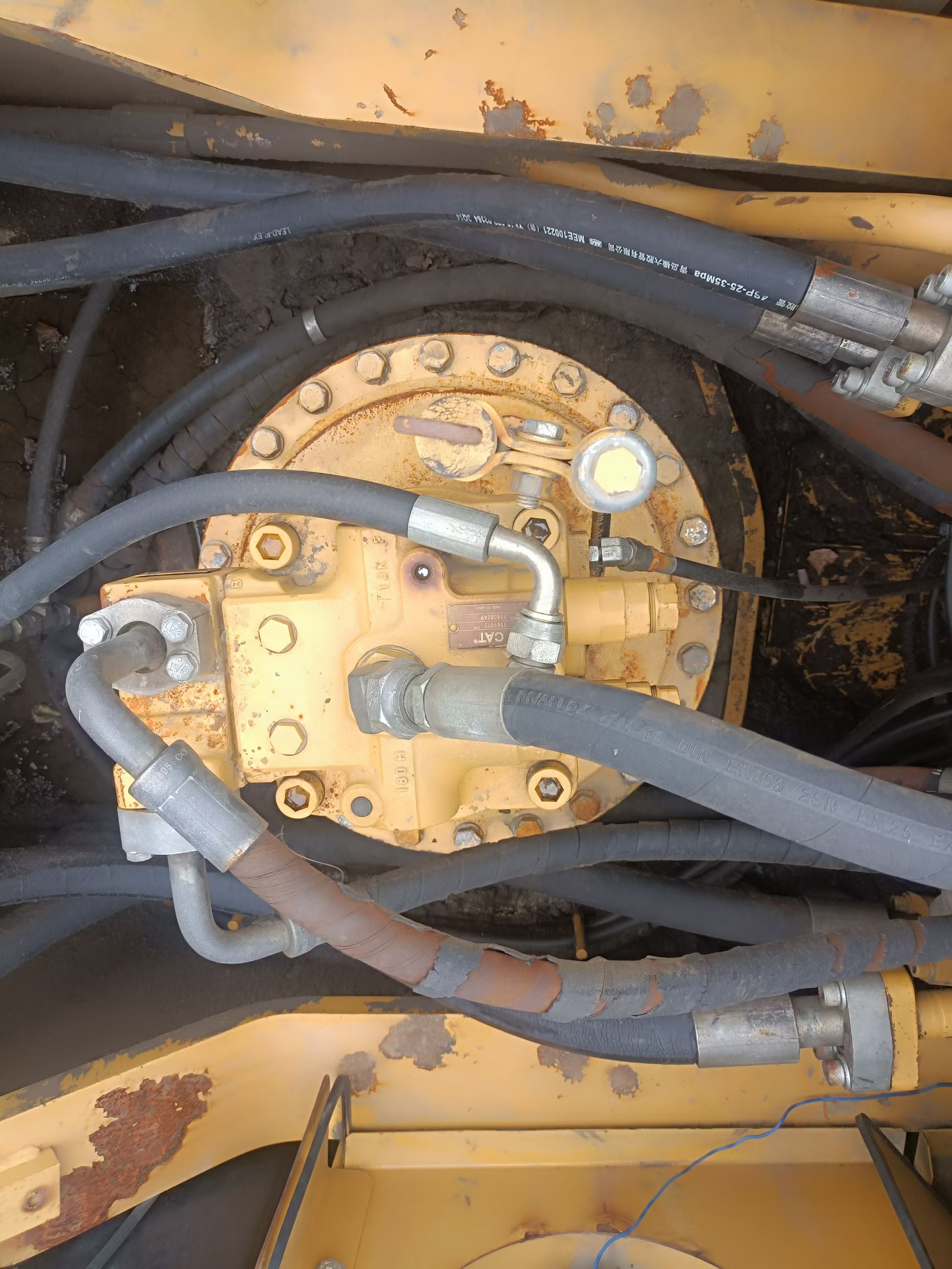 شراء حفارة Caterpillar 336E مستعملة / 6