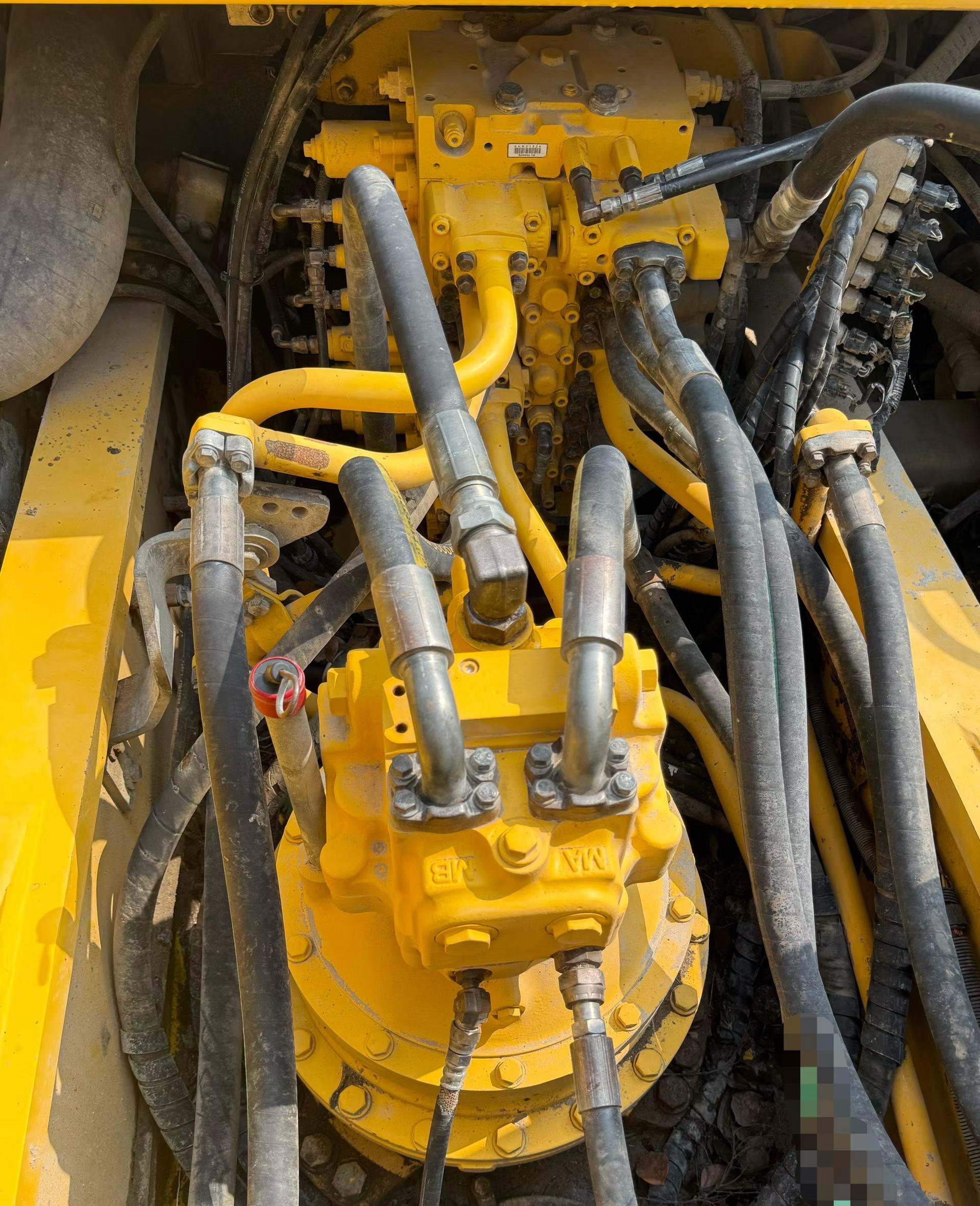 شراء حفارة Komatsu PC360-8M0 مستعملة / 7
