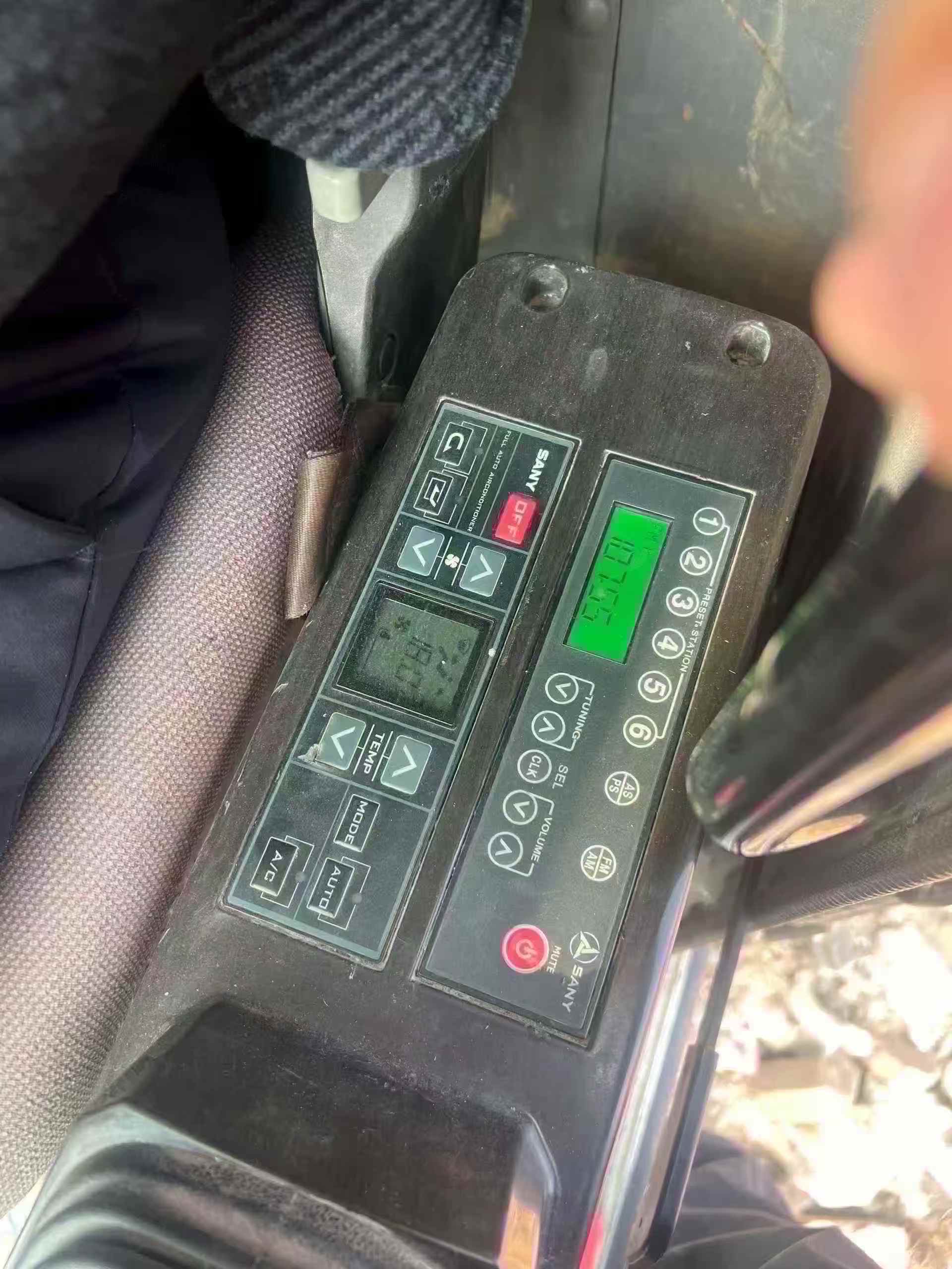 Buy Sany SY75 Used Excavator / 3