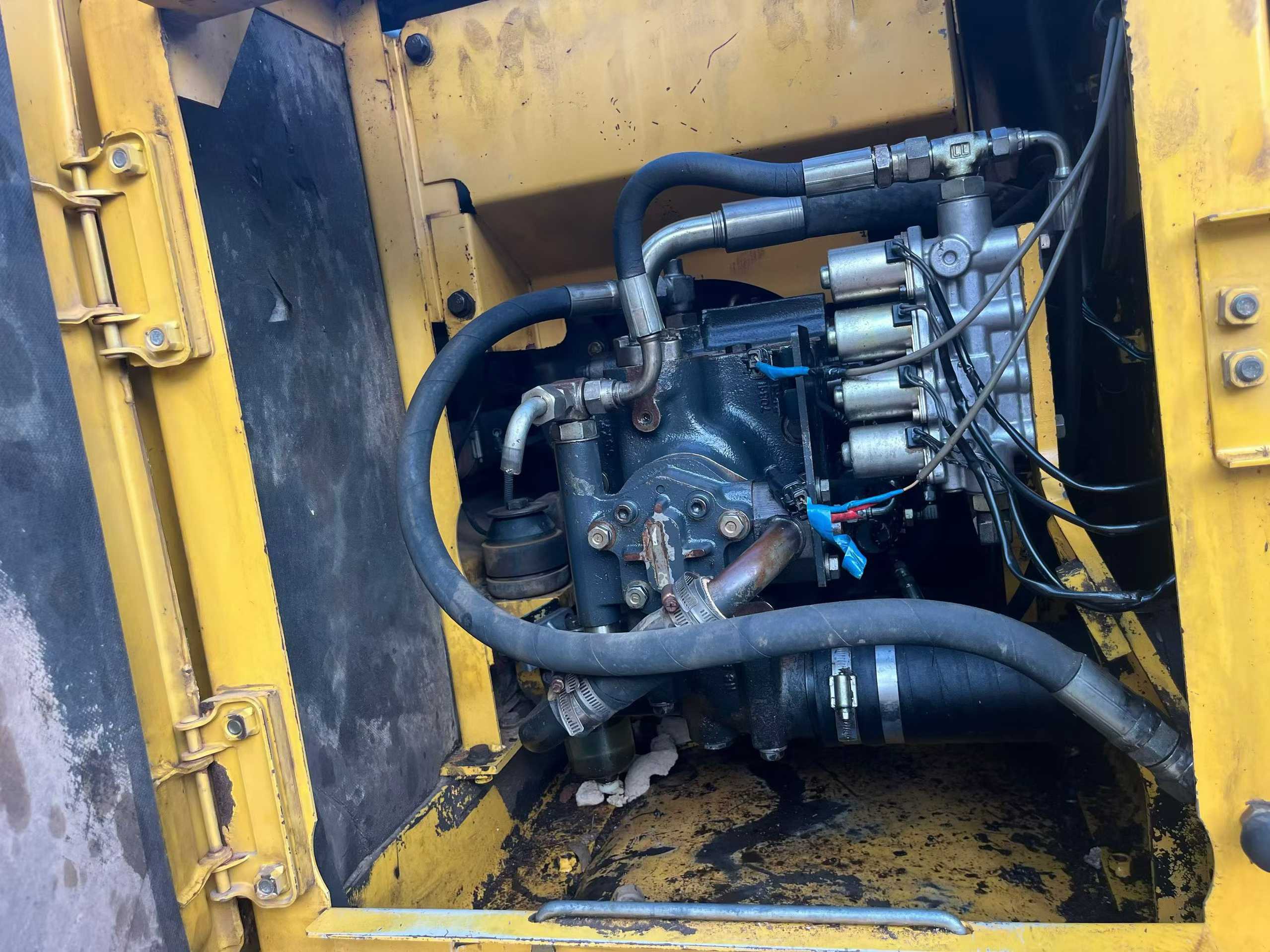 Buy Komatsu PC120-6E Used Excavator / 3