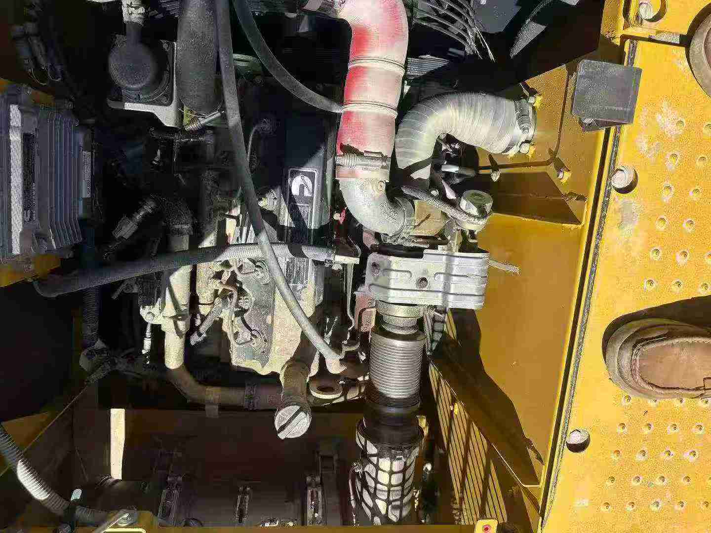 شراء حفارة XCMG XE155D مستعملة / 2