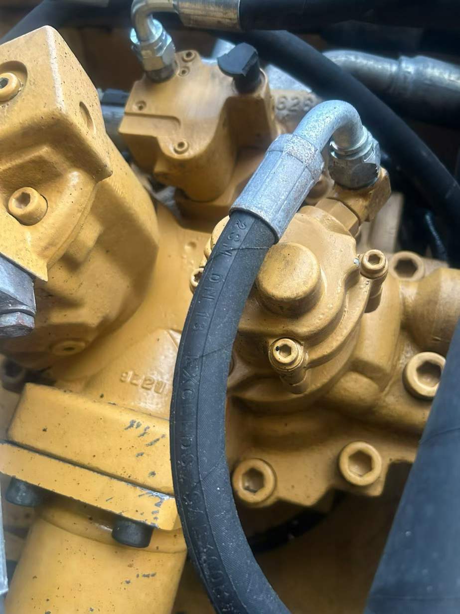 شراء حفارة Caterpillar 336E مستعملة / 3