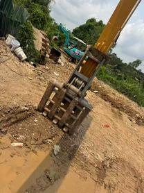 Buy Sany SY205C Used Excavator / 9 Buy Sany SY205C Used Excavator / 9