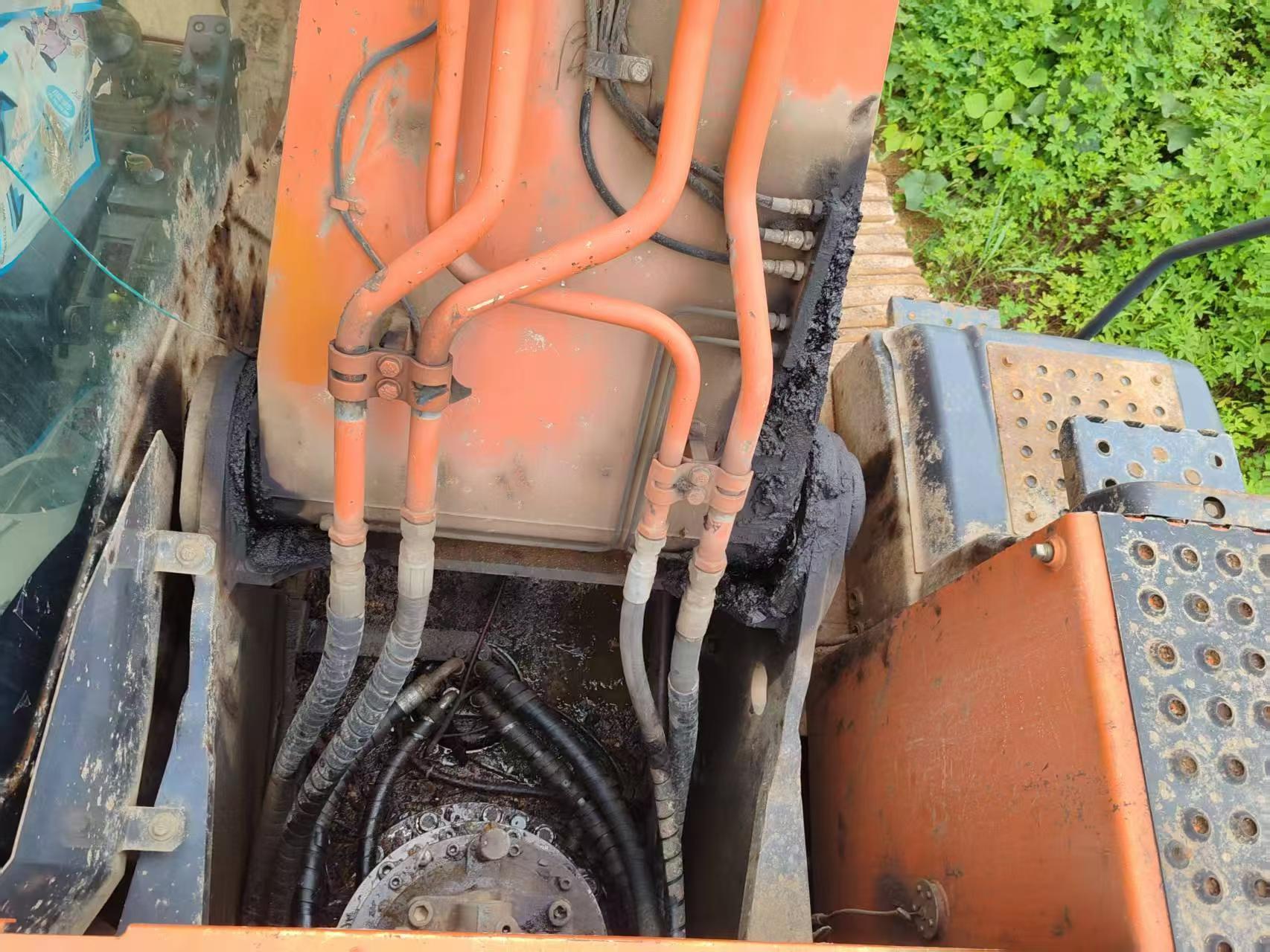 شراء Hitachi EX300 مستعمل حفارة شراء Hitachi EX300 مستعمل حفارة
