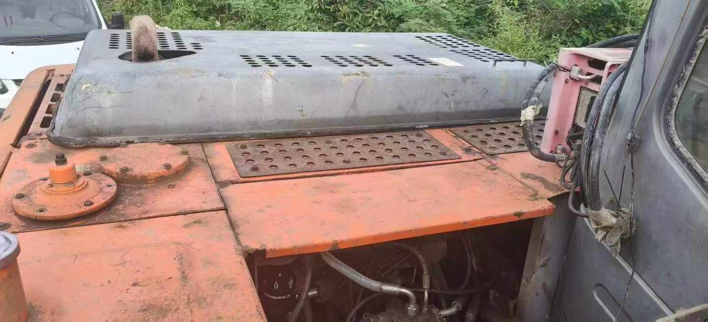 Buy Hitachi ZX200-3G Used Excavator / 3
