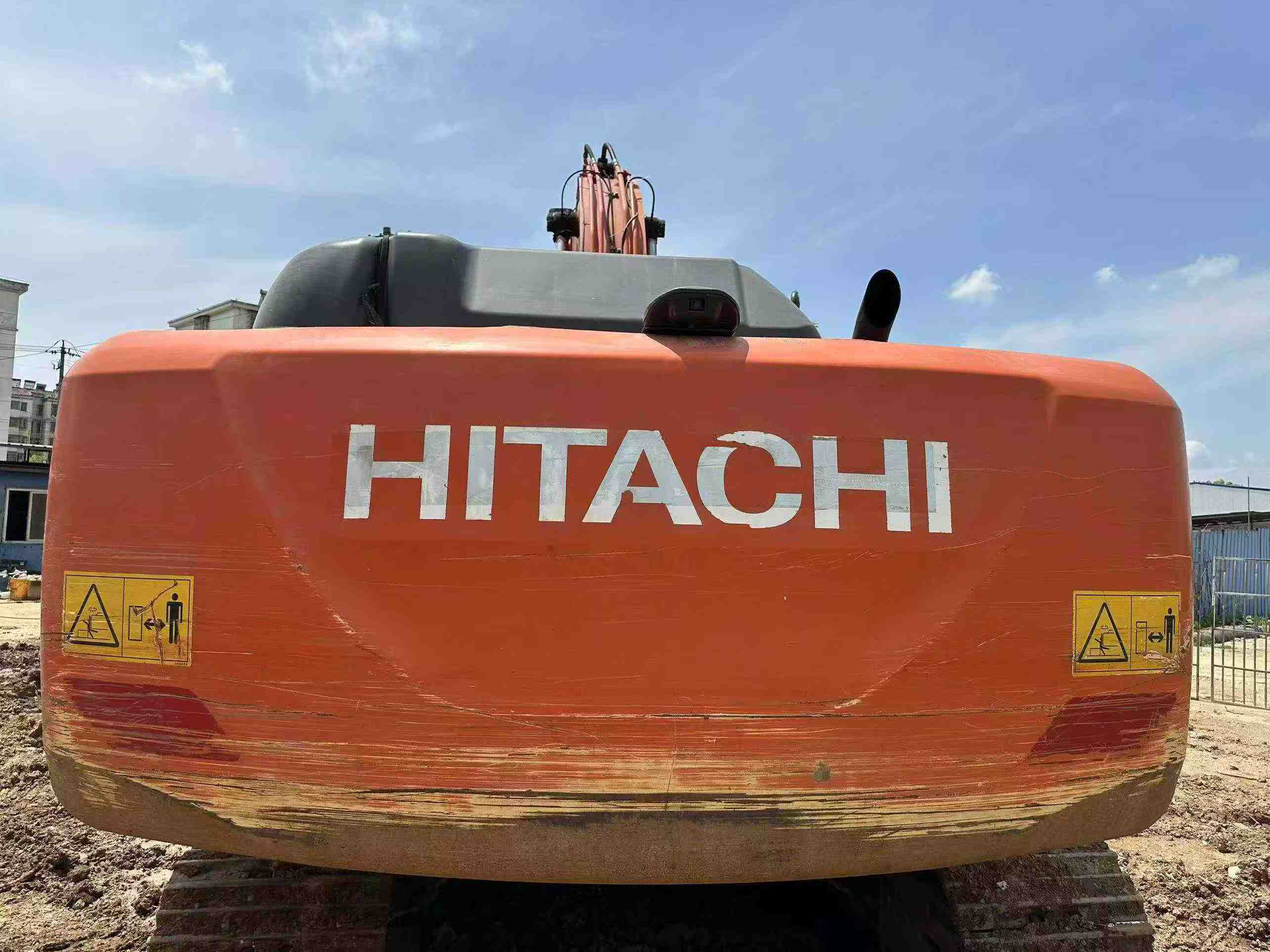 Buy Hitachi ZH200-5A Used Excavator / 7