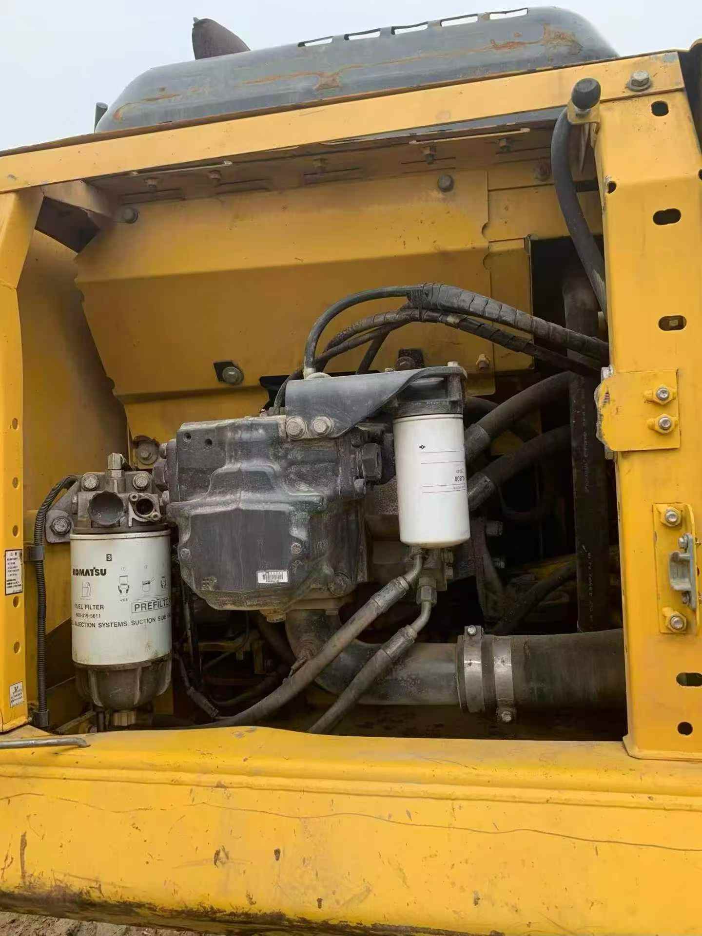 Buy Komatsu PC210LC-8 Used Excavator / 5