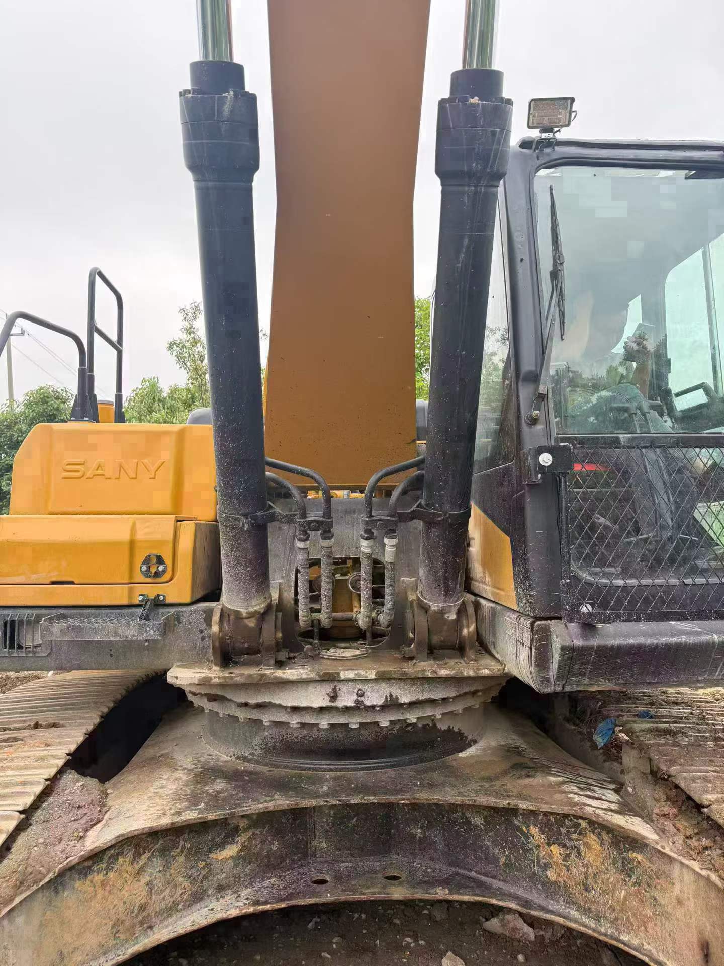 Buy Sany SY245H Used Excavator / 4