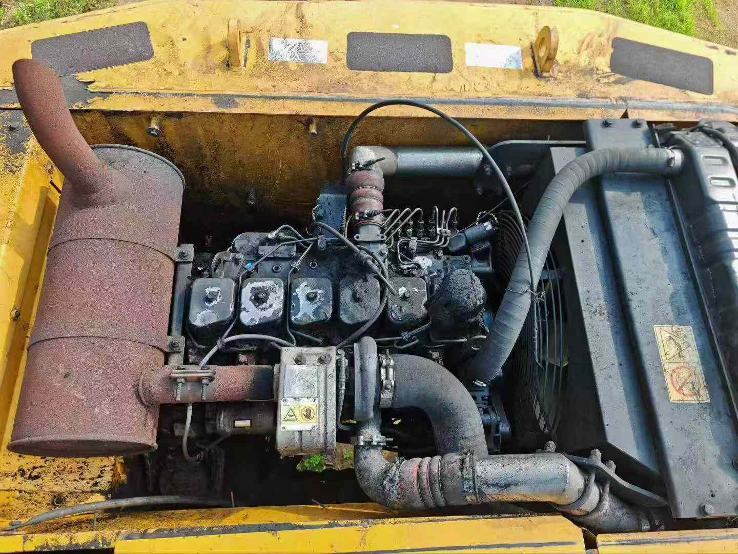 Buy Hyundai R225-7 Used Excavator / 9 Buy Hyundai R225-7 Used Excavator / 9