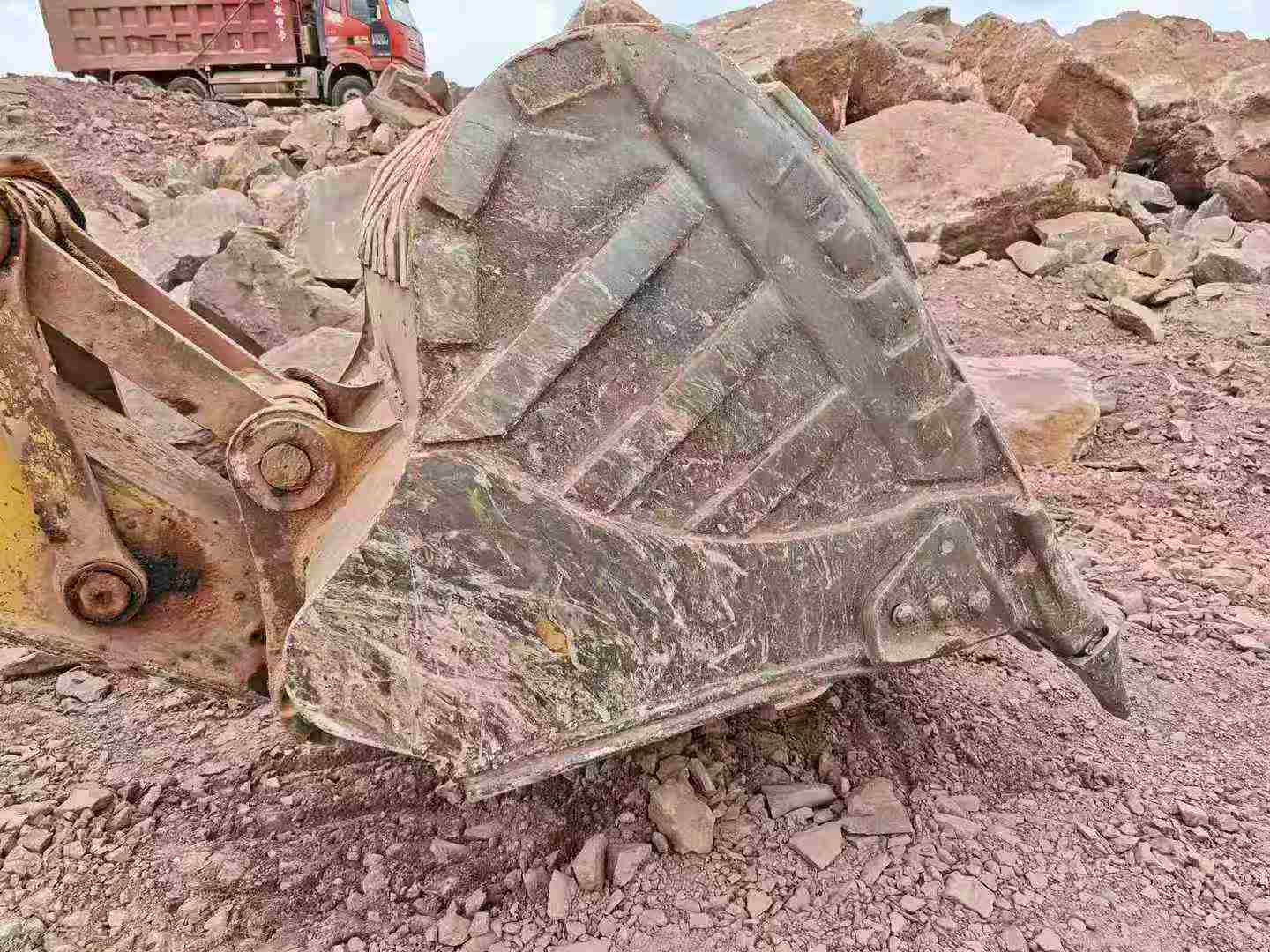 شراء حفارة Caterpillar 336E مستعملة / 9