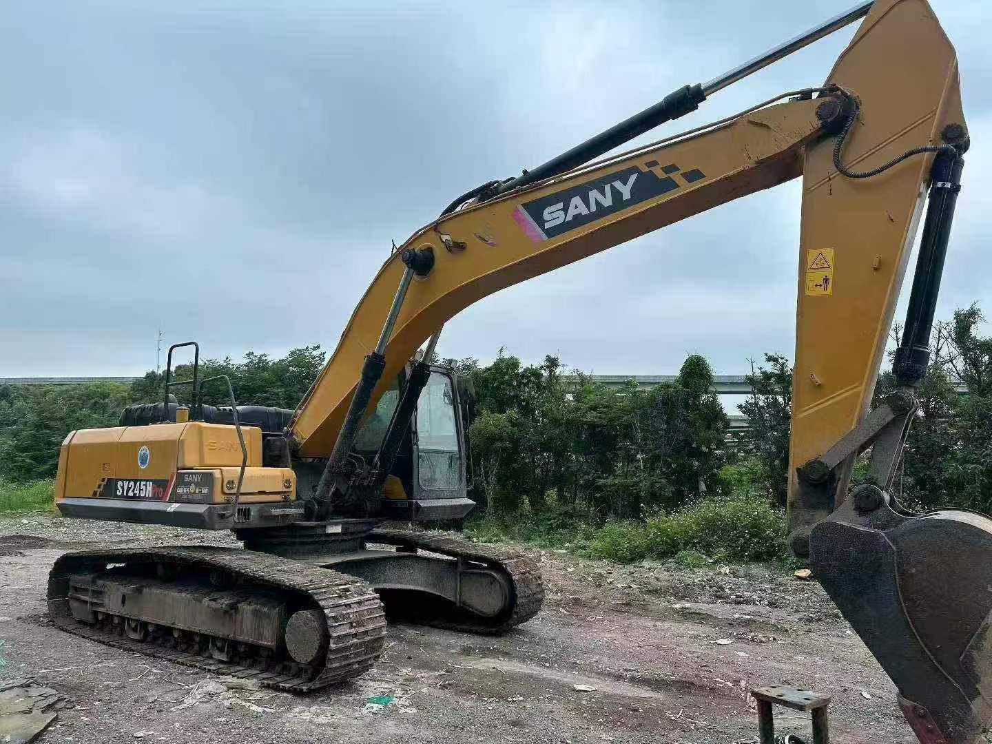 Buy Sany SY245H Used Excavator / 4