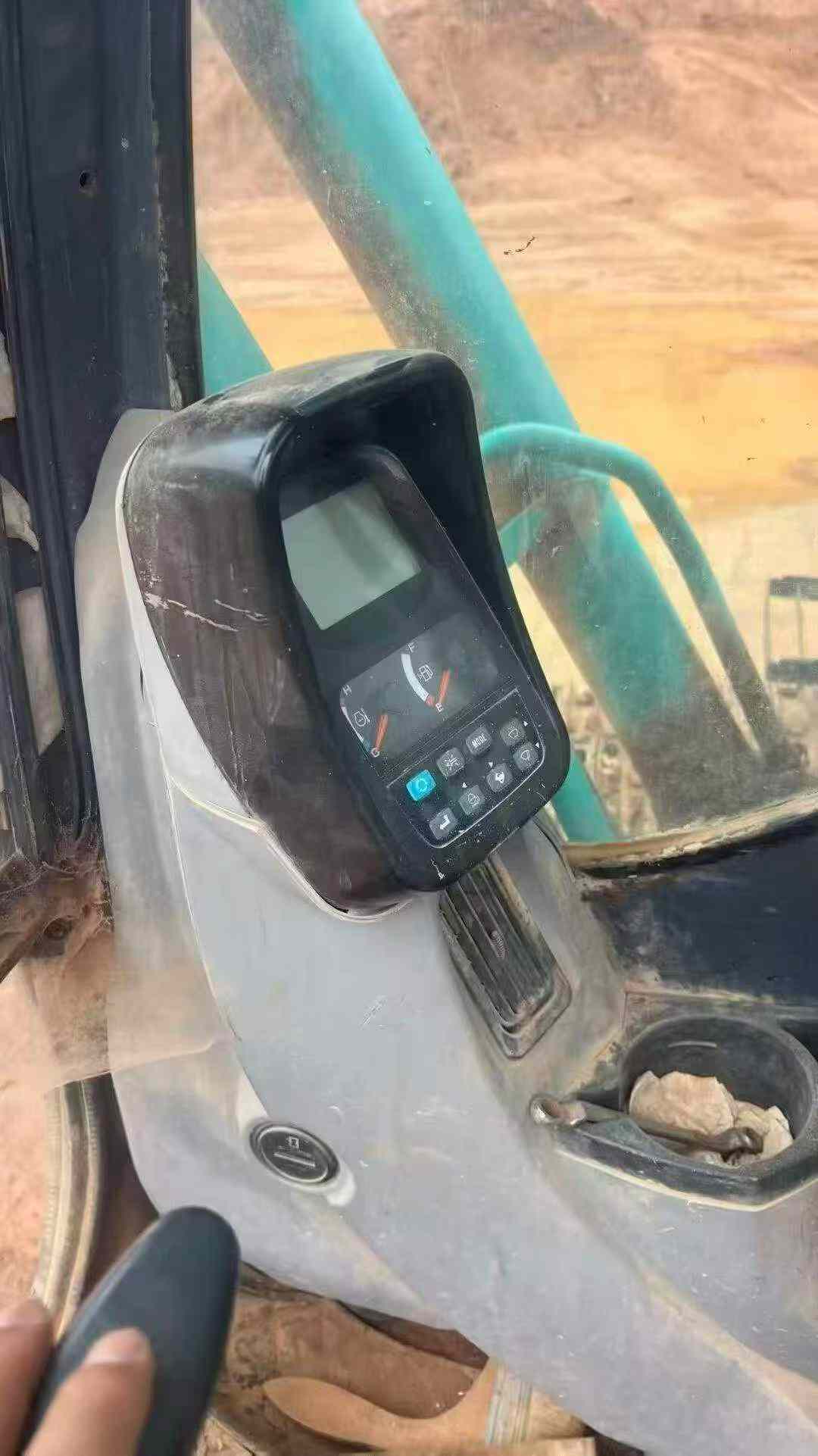 Buy Kobelco SK210 Used Excavator / 3