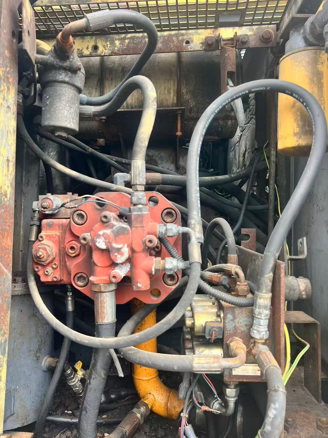 Buy Sumitomo SH120A2 Used Excavator / 6