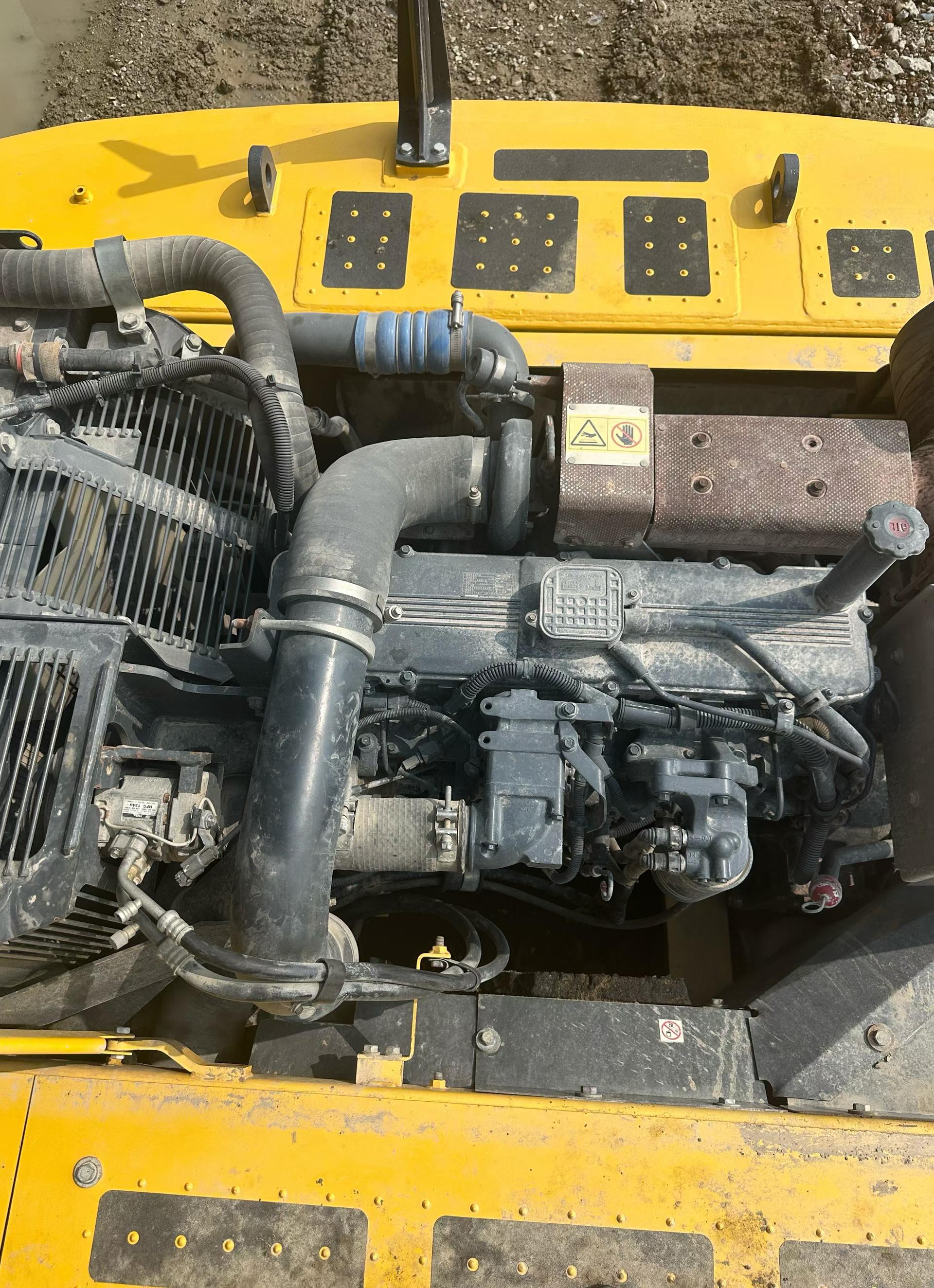 شراء حفارة Komatsu PC360-8M0 مستعملة / 5