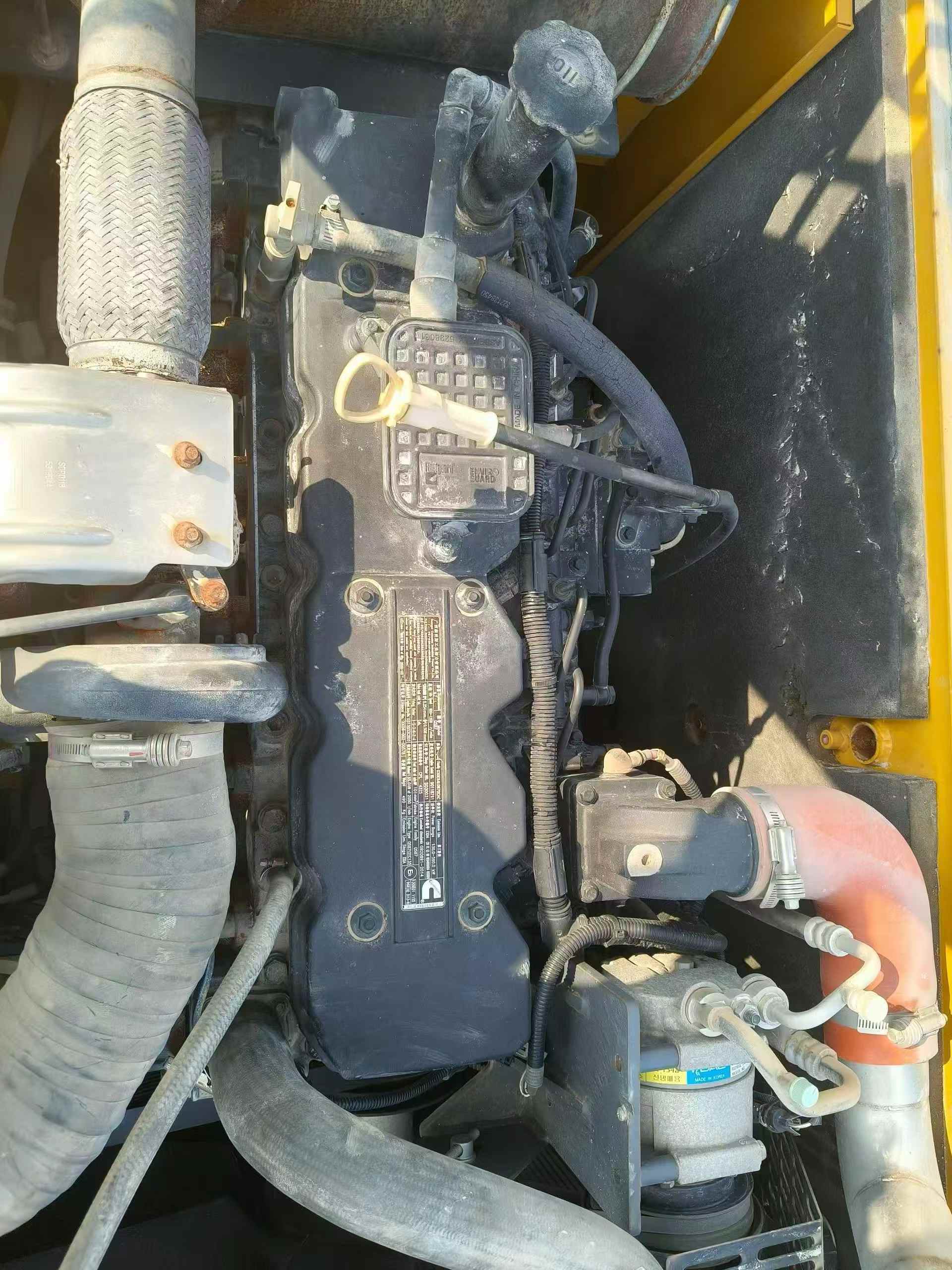 Buy XCMG XE215 Used Excavator / 7