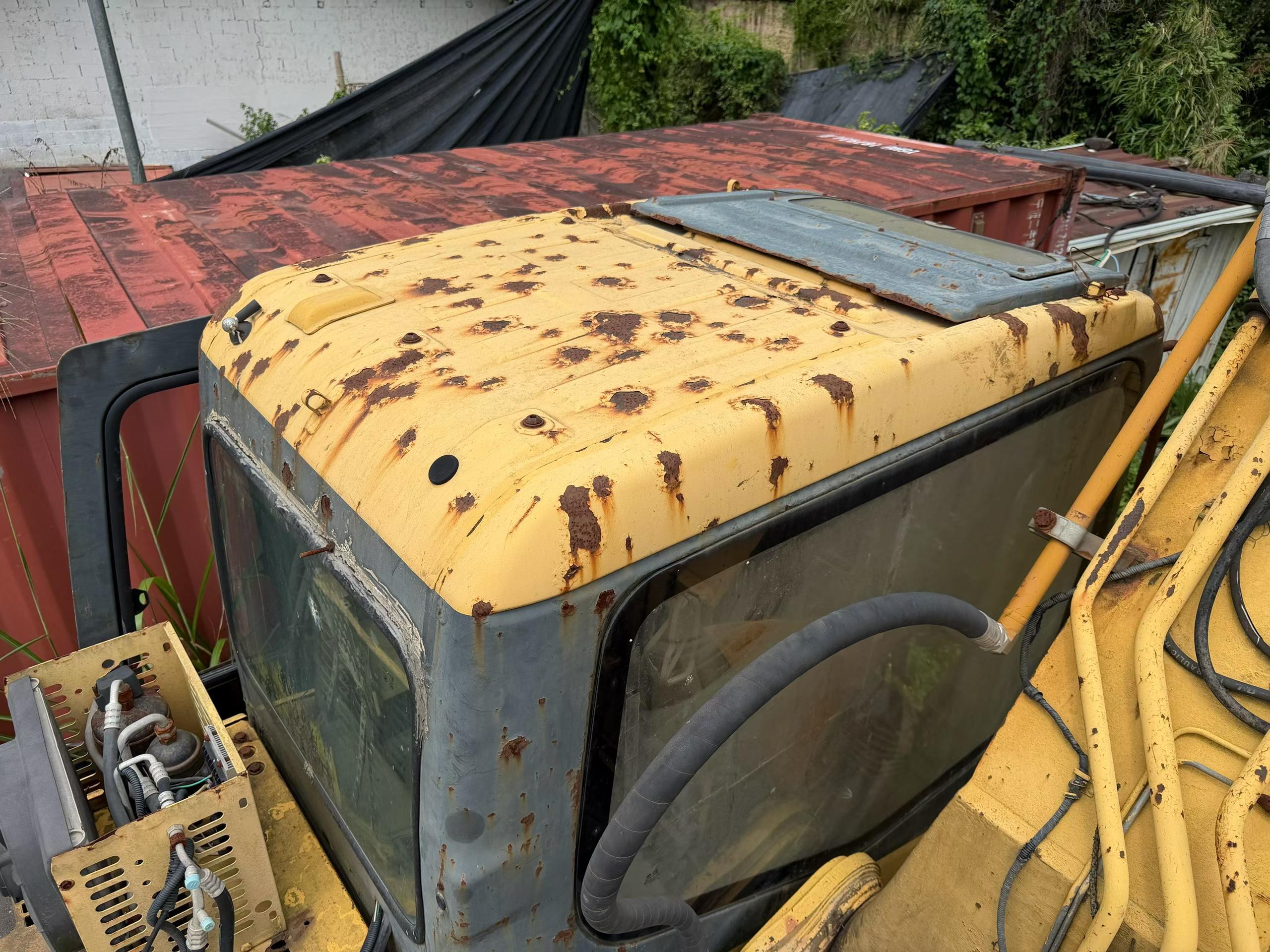 Buy Komatsu PC220-7 Used Excavator / 7