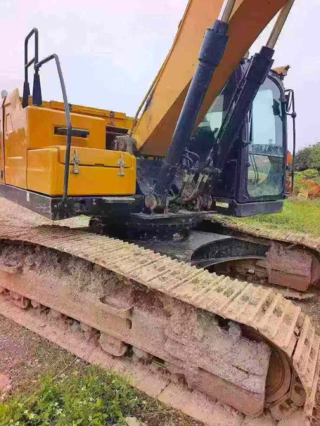 Buy Sany SY245H Used Excavator / 2