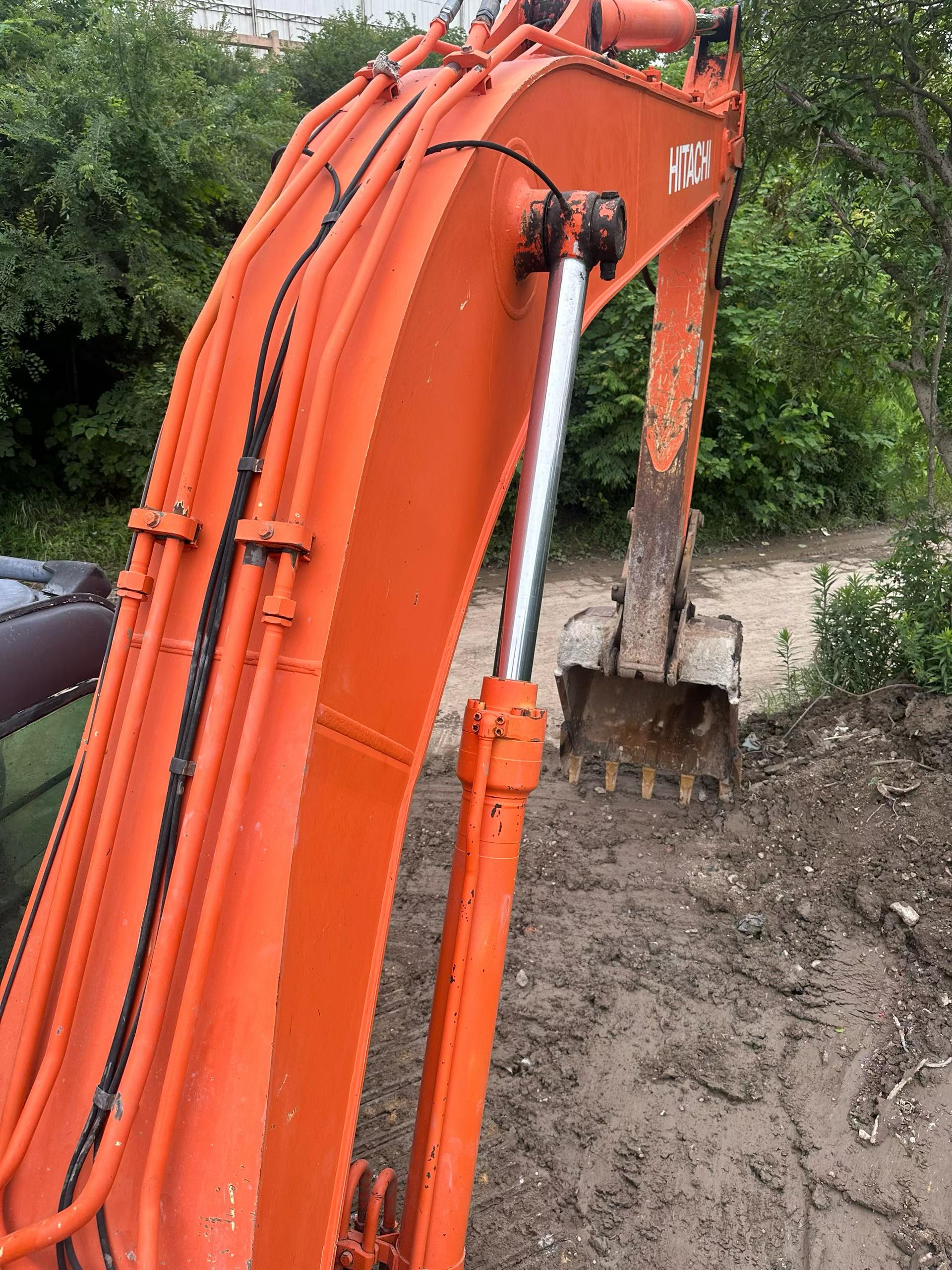 Buy Hitachi EX200 Used Excavator / 4