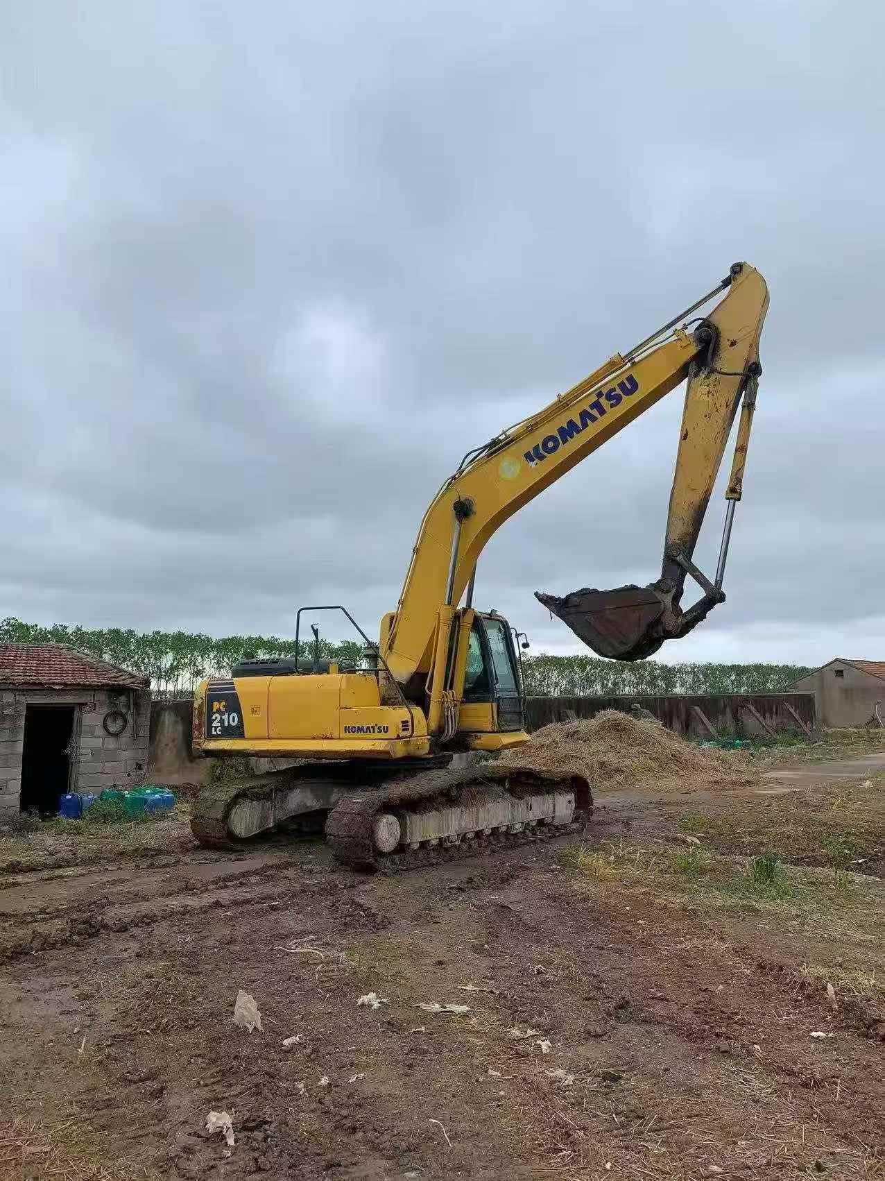 Buy Komatsu PC210LC-8 Used Excavator / 7