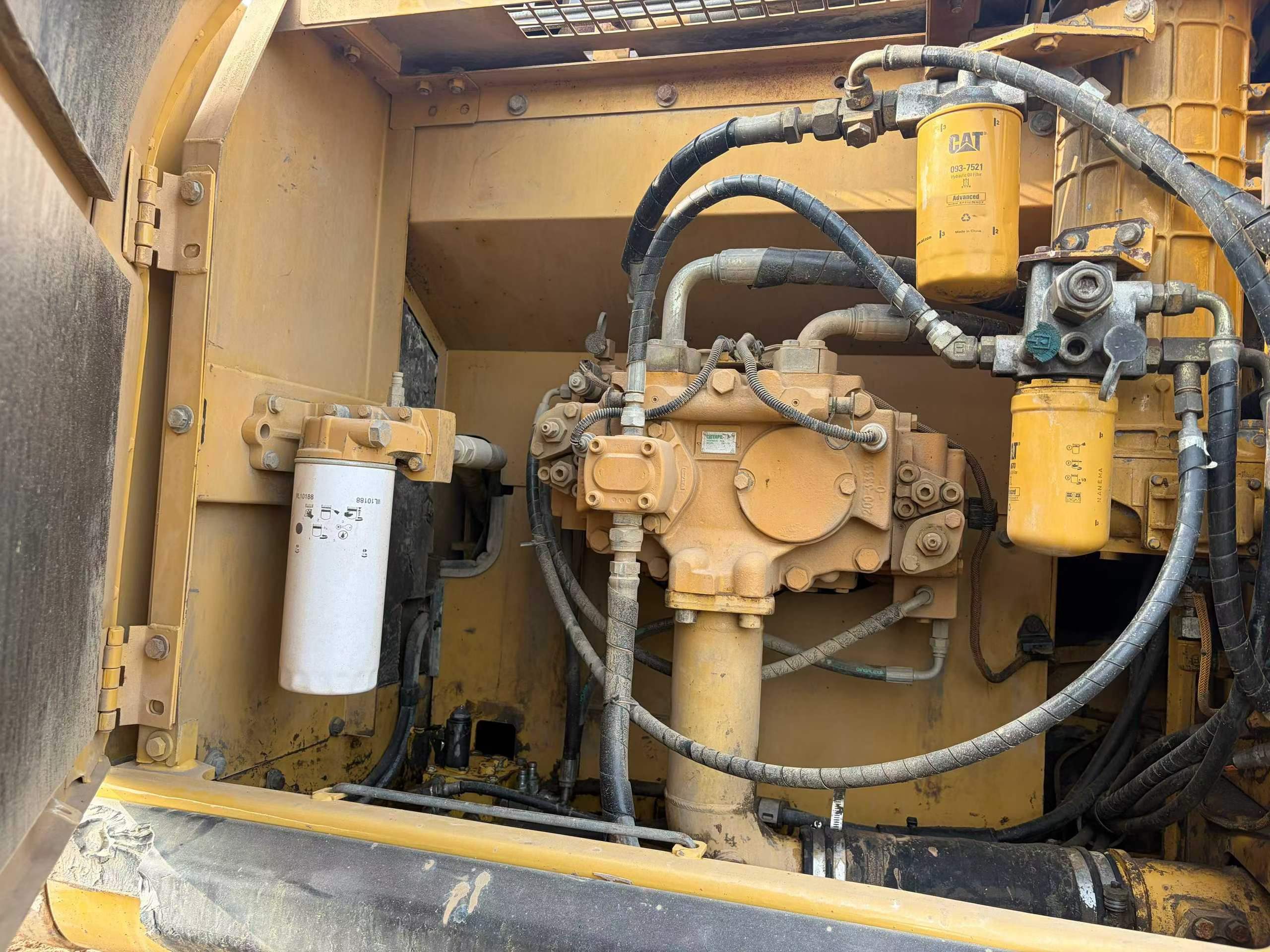 Buy Caterpillar 324D Used Excavator / 3