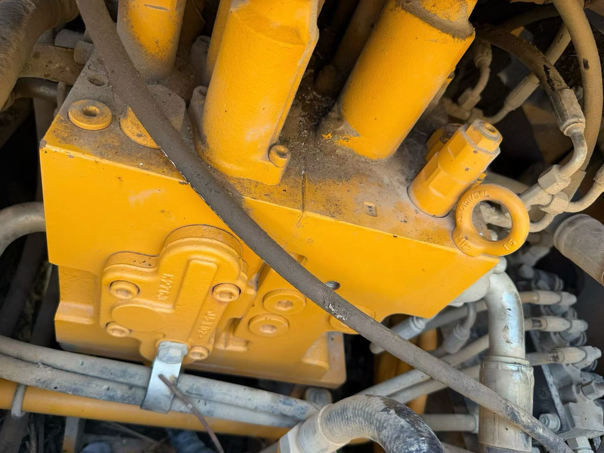 شراء حفارة Sany SY215C مستعملة / 6