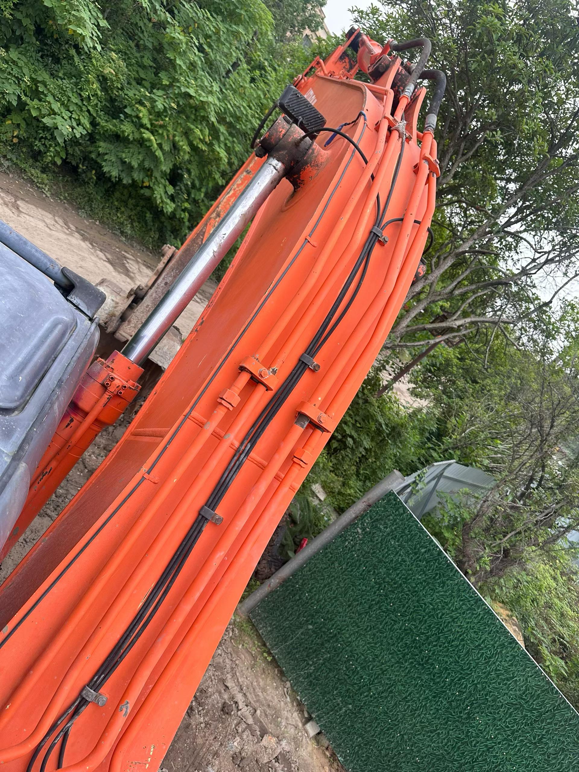 Buy Hitachi EX200 Used Excavator / 3